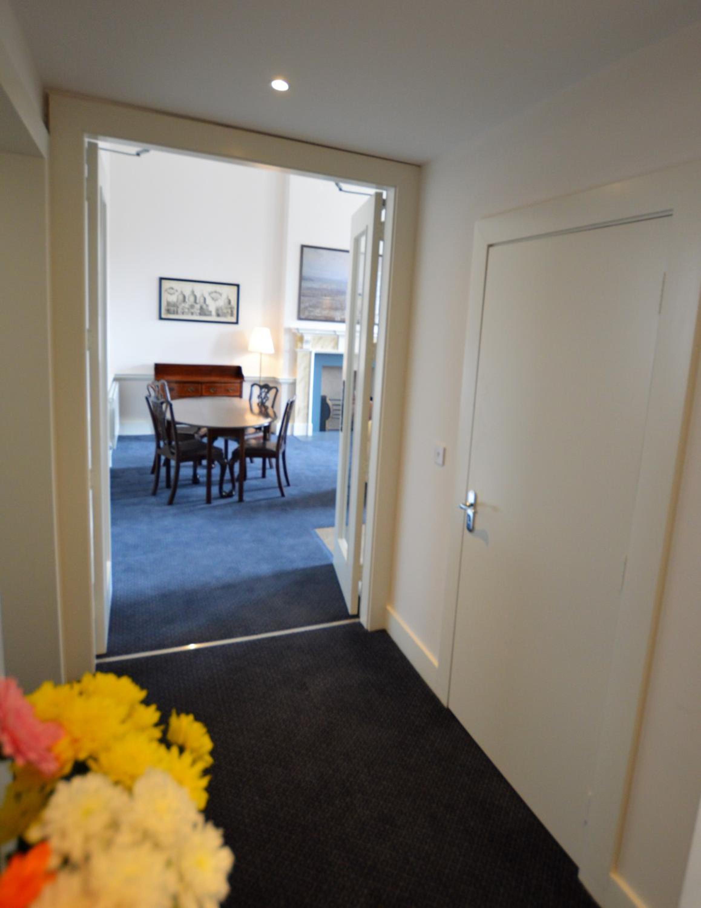 Henrietta Suites City Centre