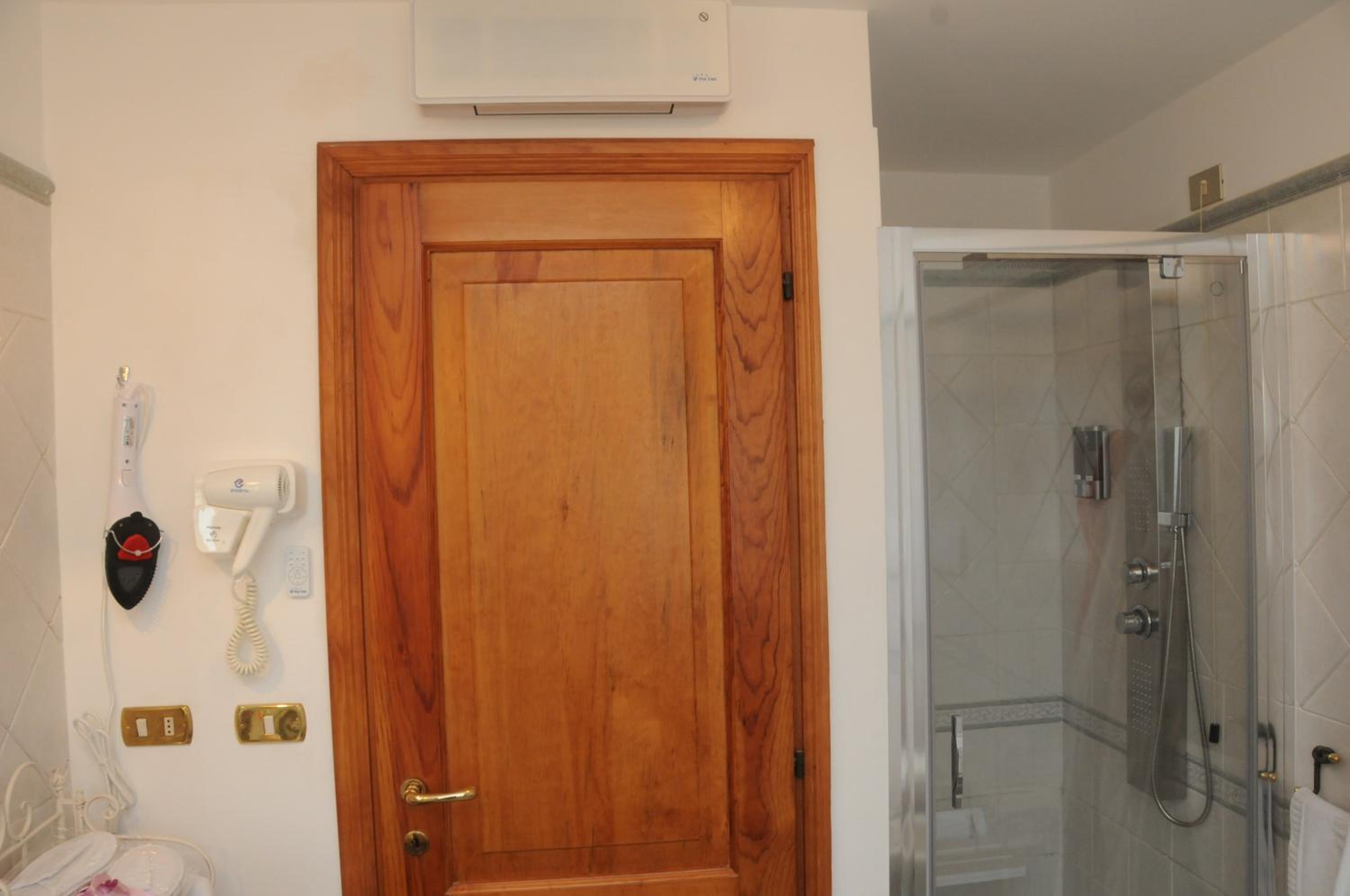 Photo 36