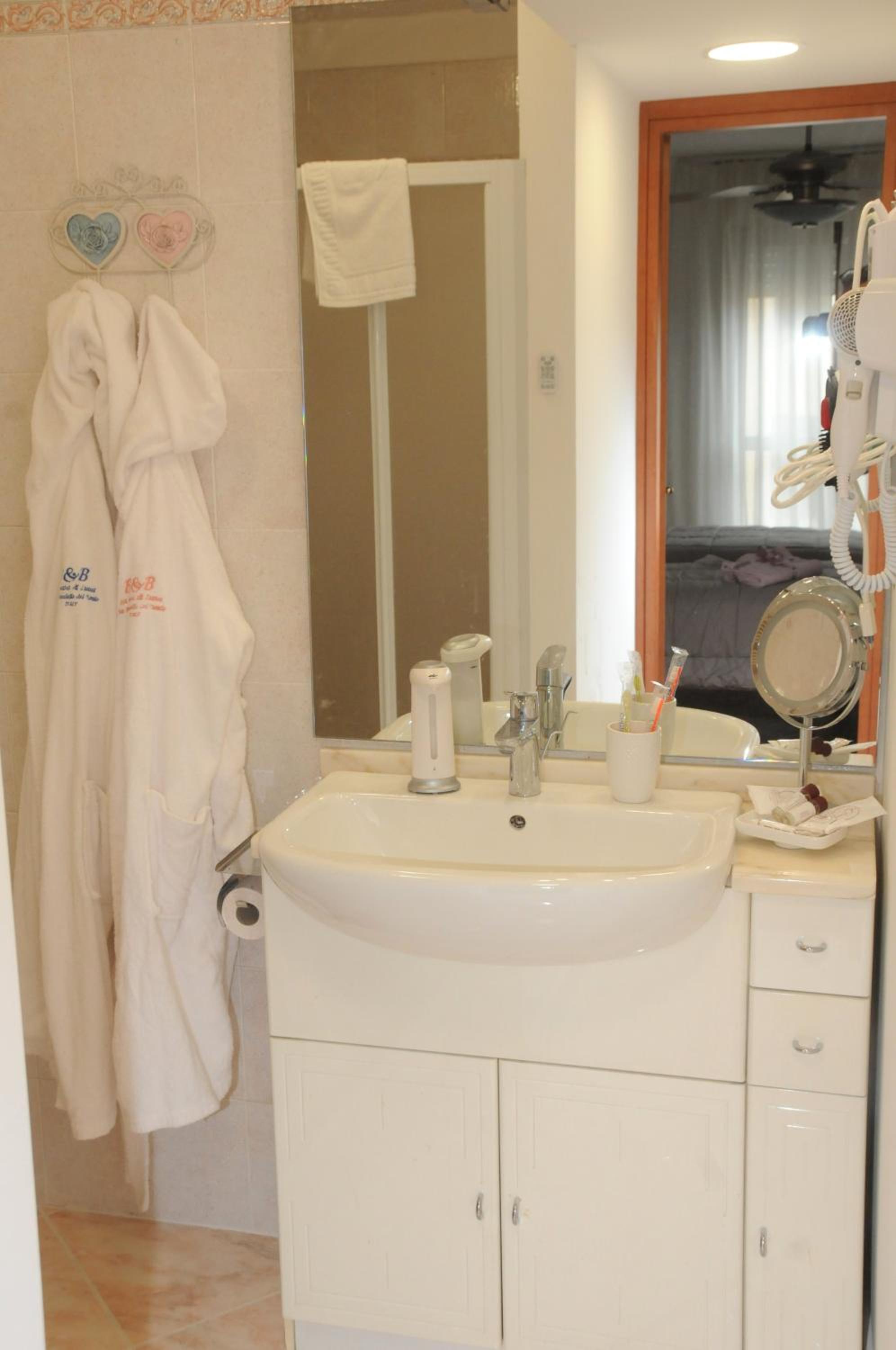Photo 32