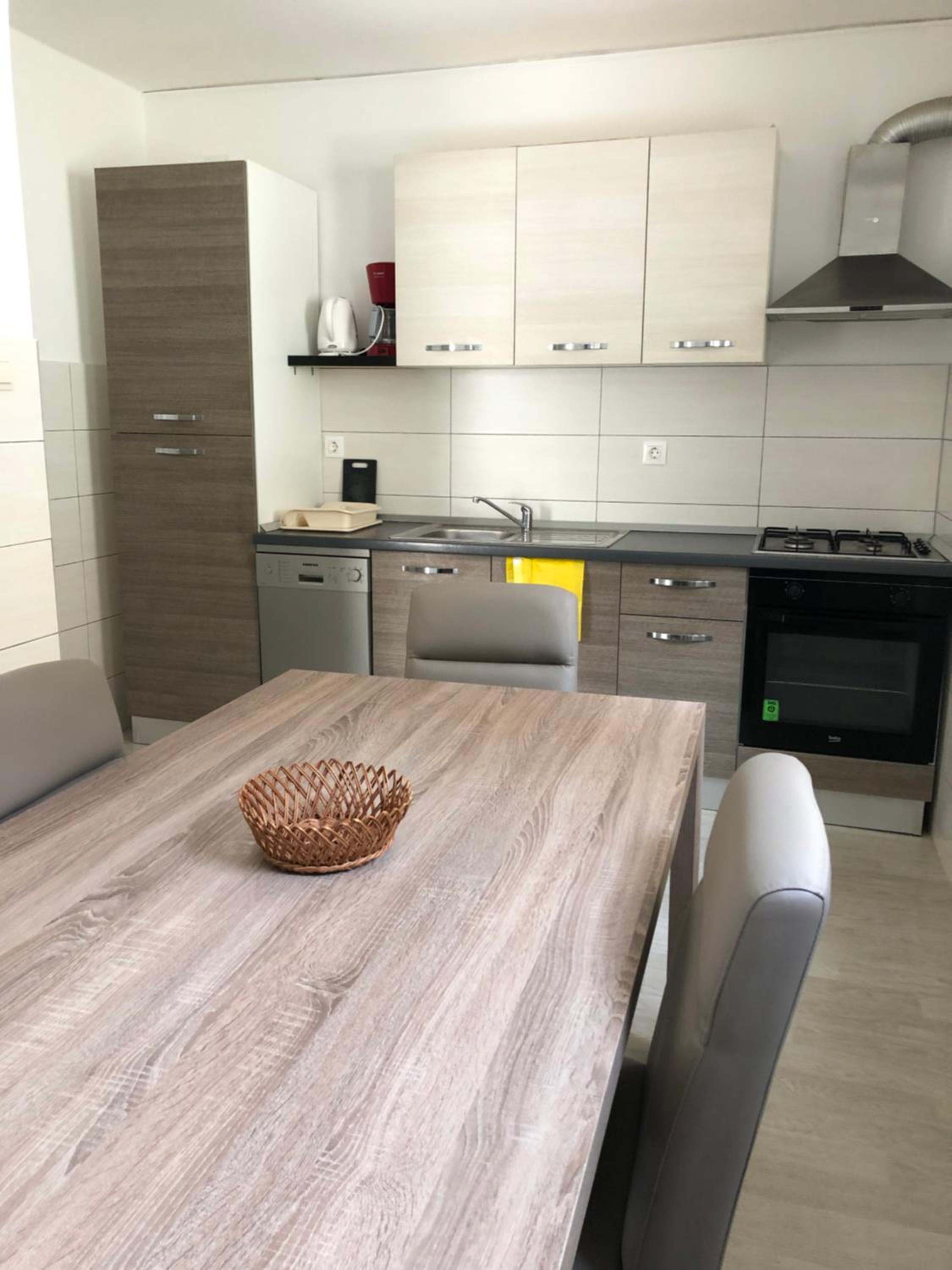 Photo 98
