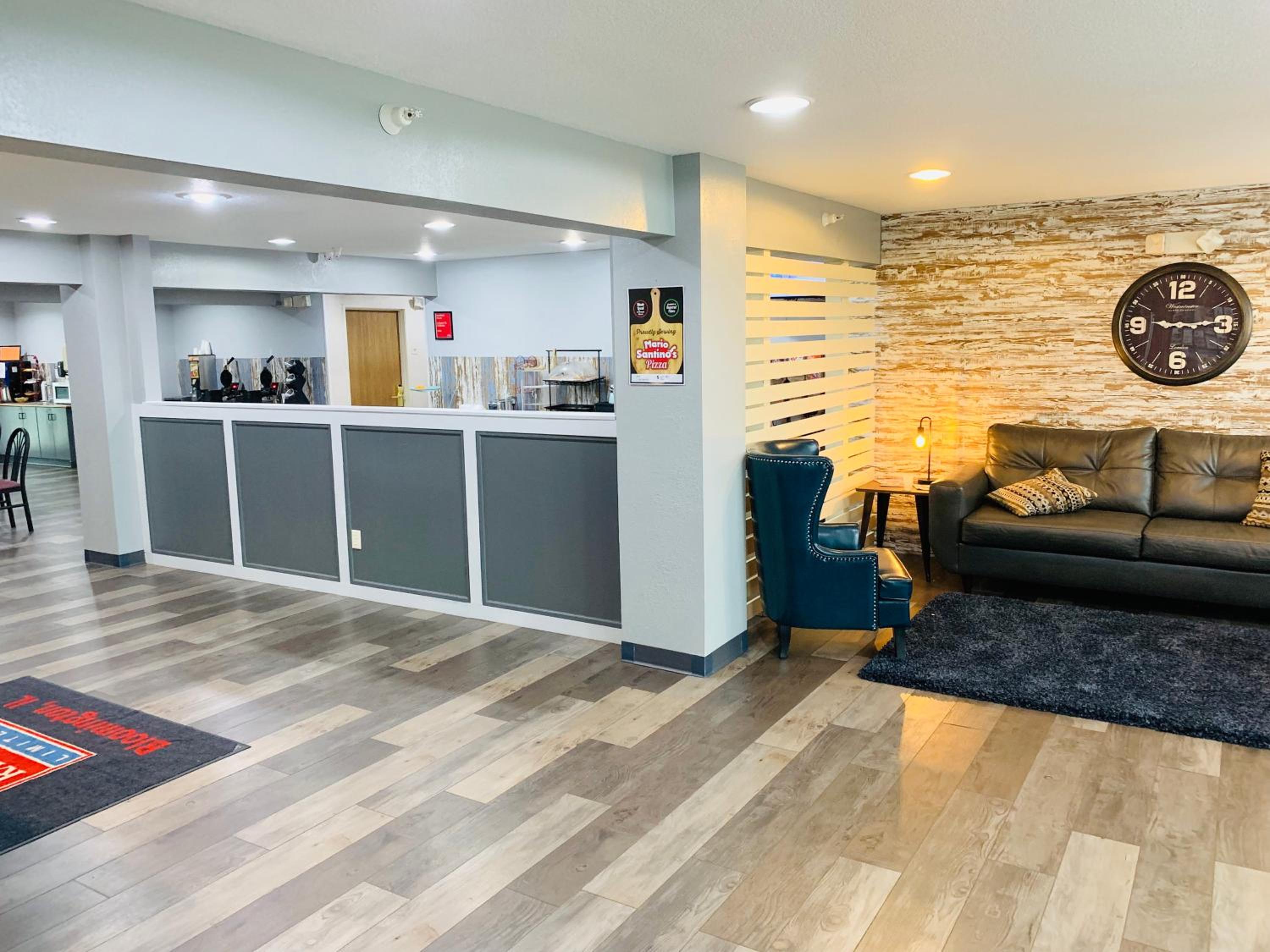 Bloomington Vacations - Ramada by Wyndham Bloomington I-55 and I-74 IL - Property Image 2