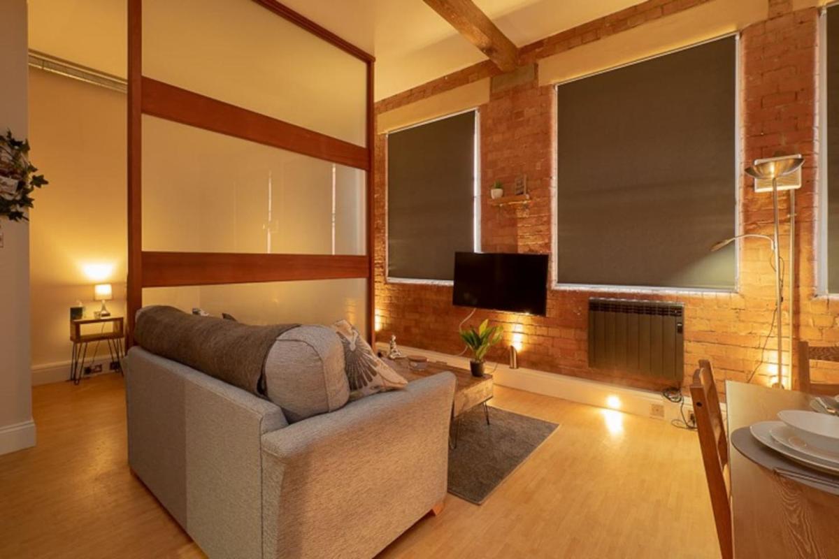 Stylish and comfortable Lace Market Studio Apartment