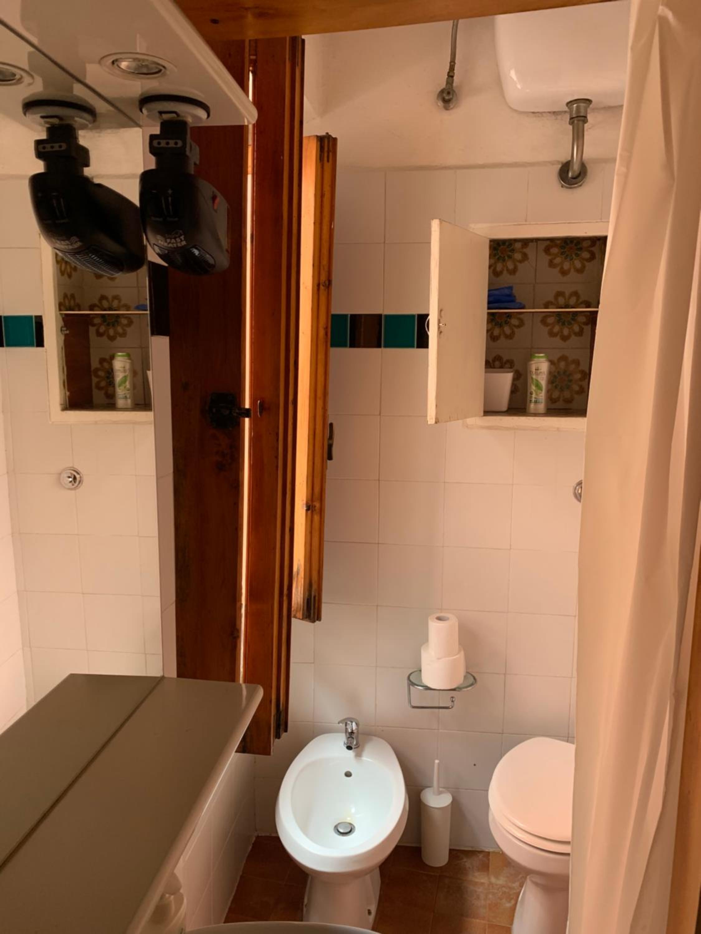 Centro mini monolocale en Poggibonsi — bathroom