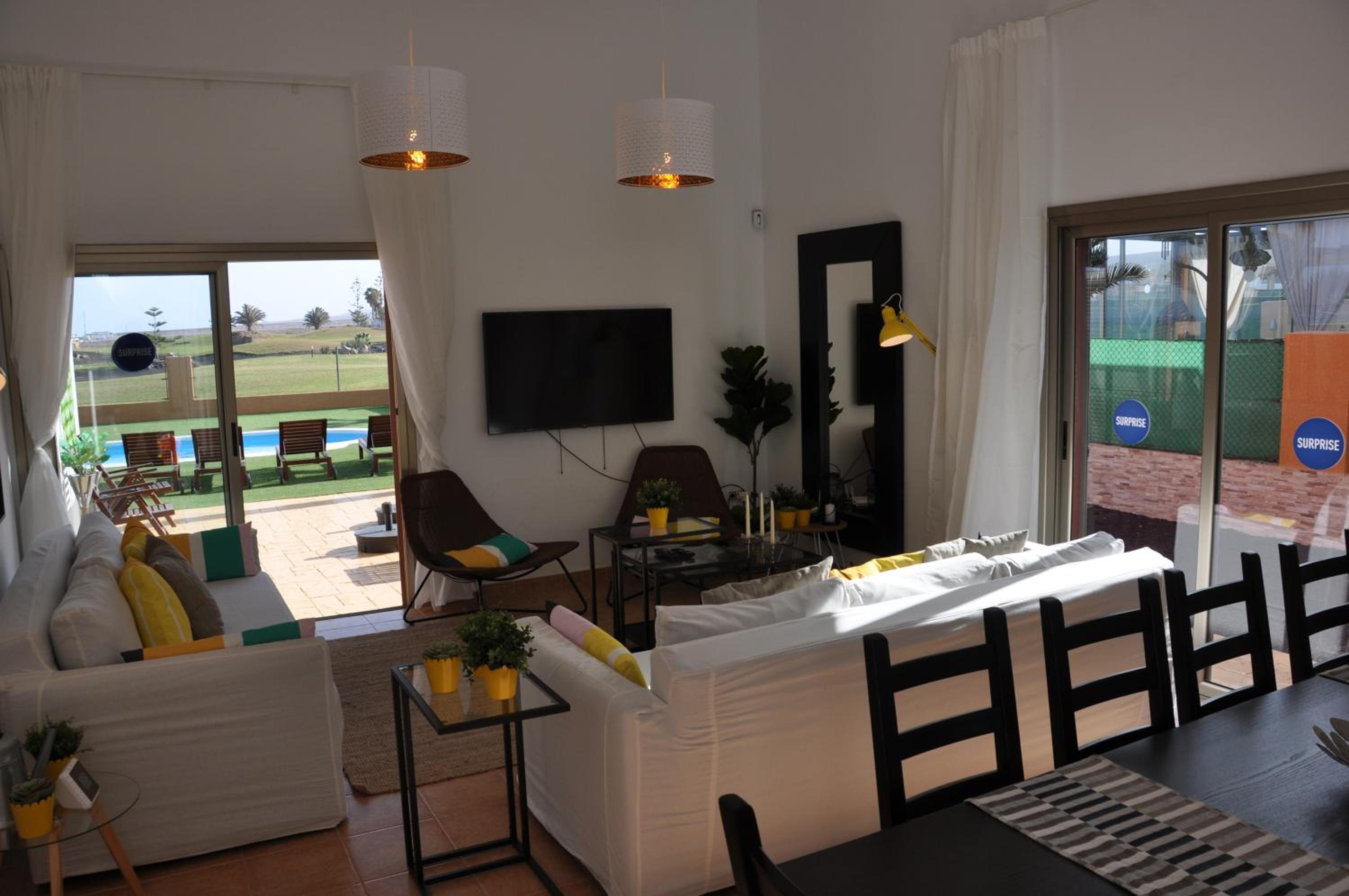 lounge