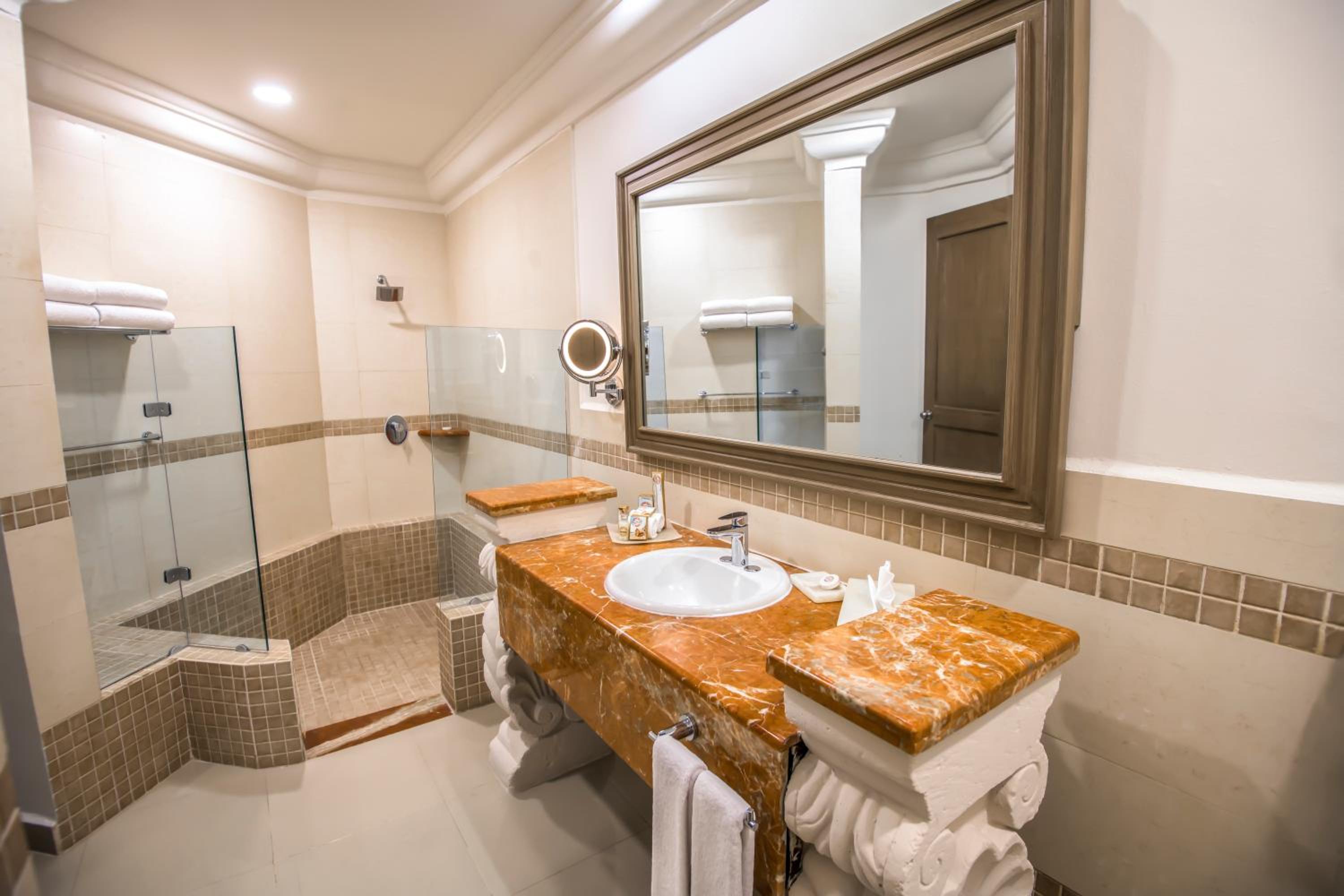 Wyndham Alltra Playa del Carmen Adults Only All Inclusive - Property Image 5