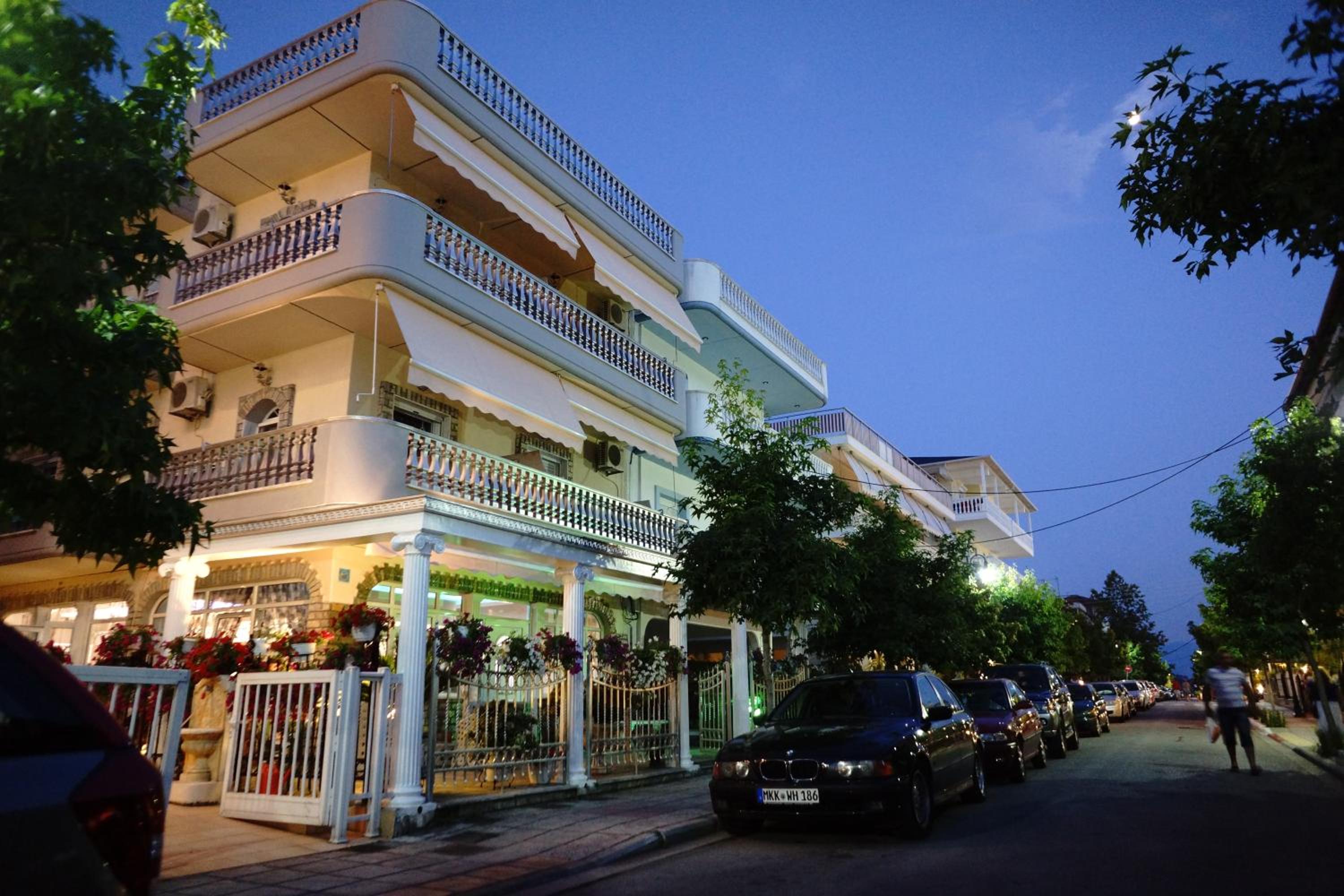 Hotel Blue Dream Hotel - Image 1