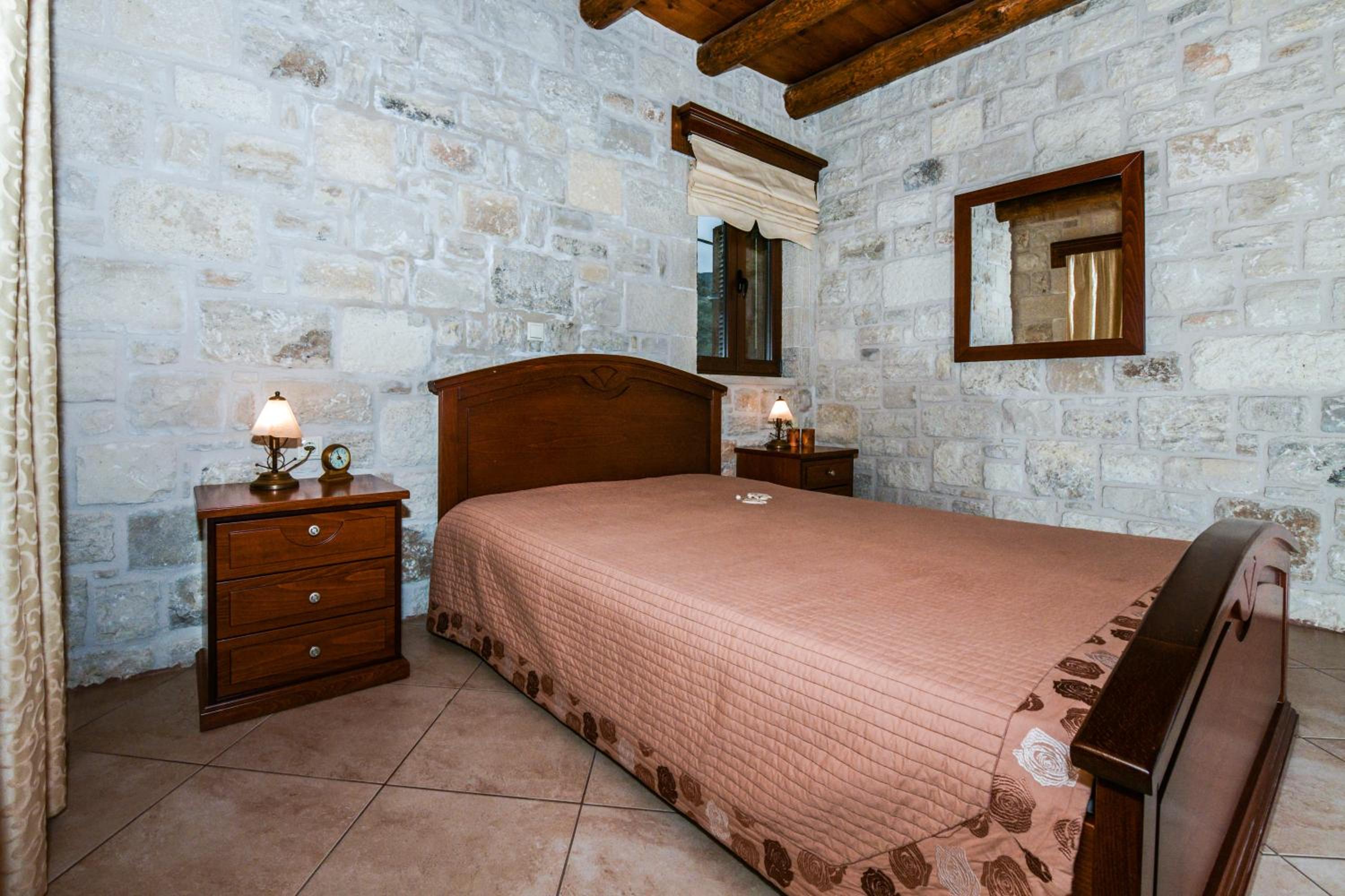 Ariadni Apartments