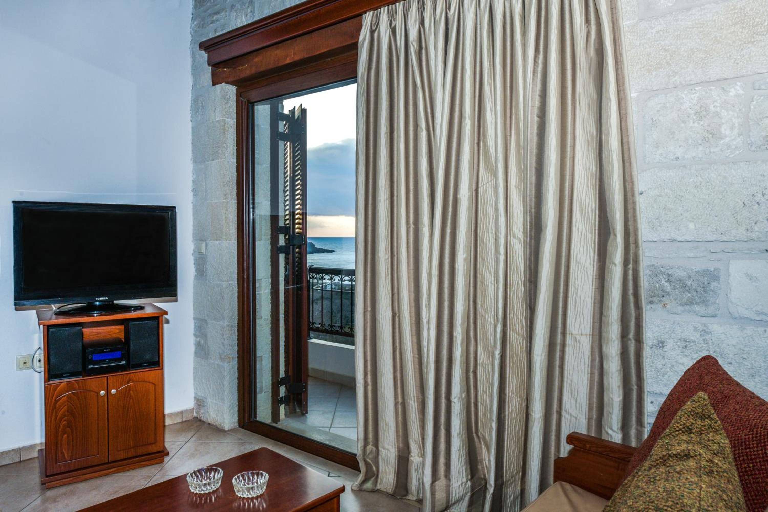 Ariadni Apartments