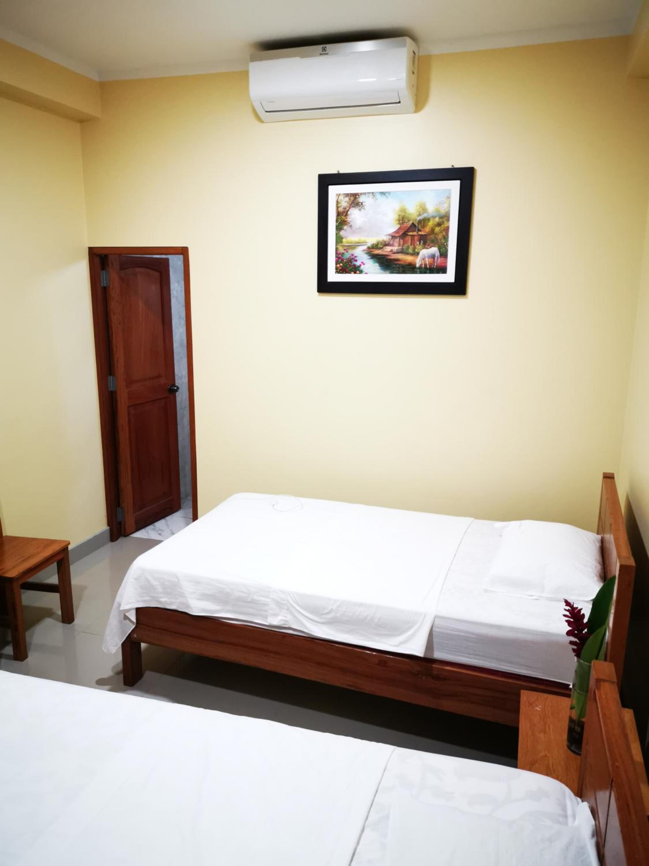 Hostal Cordillera Azul
