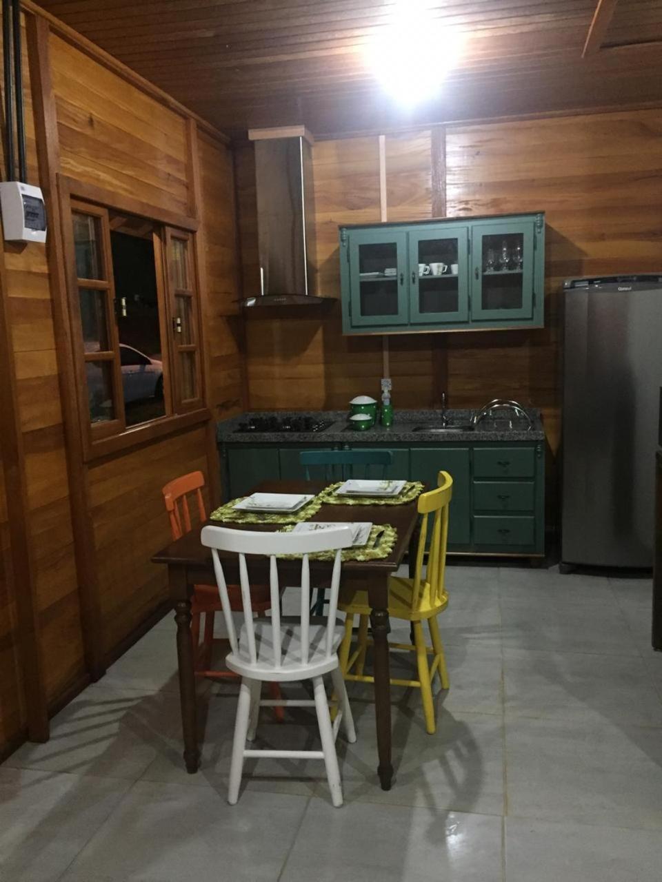 Caminhos da Serra do Tabuleiro - Chalé Araucária
