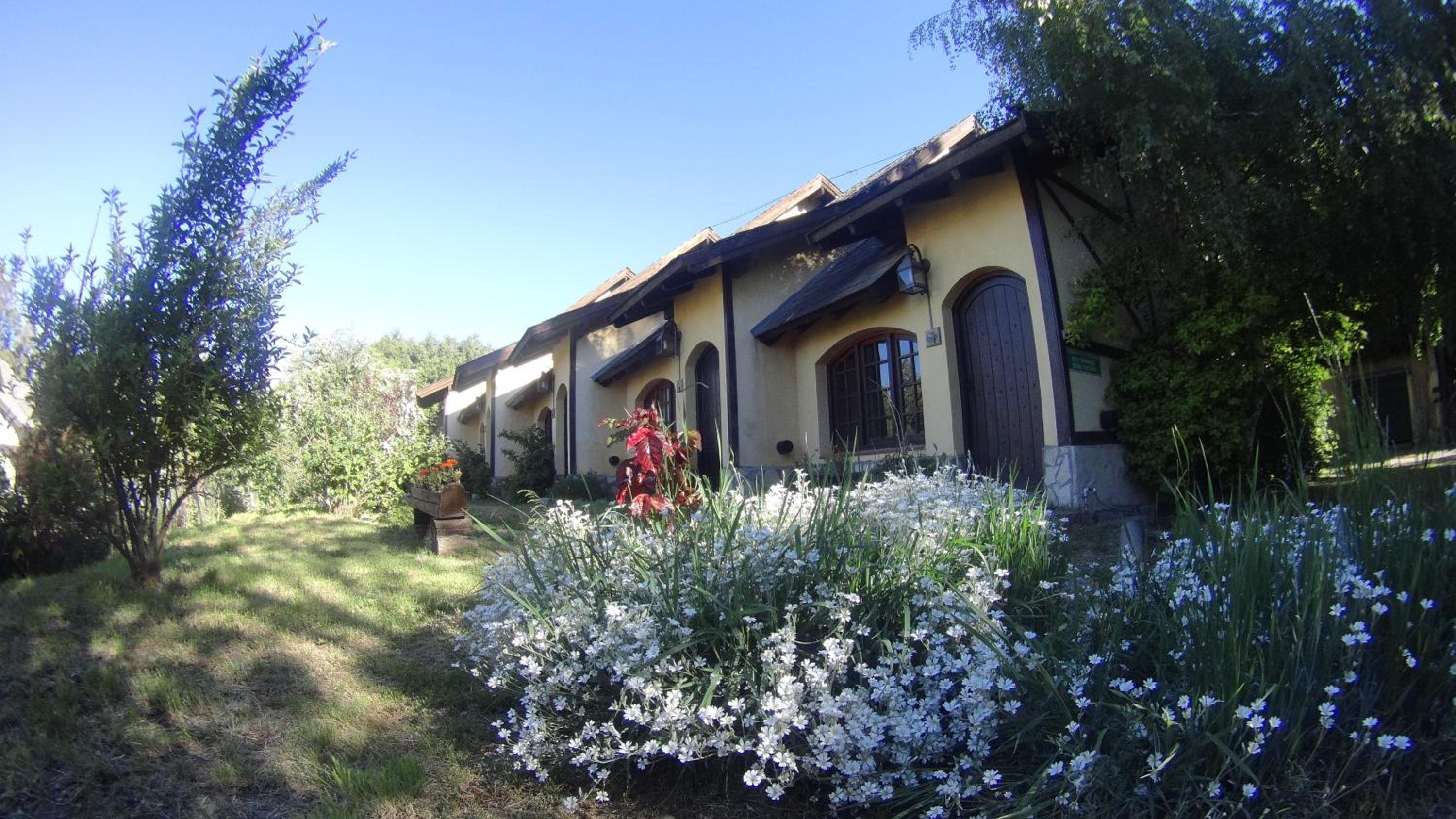 REINA MARIANA Bungalows
