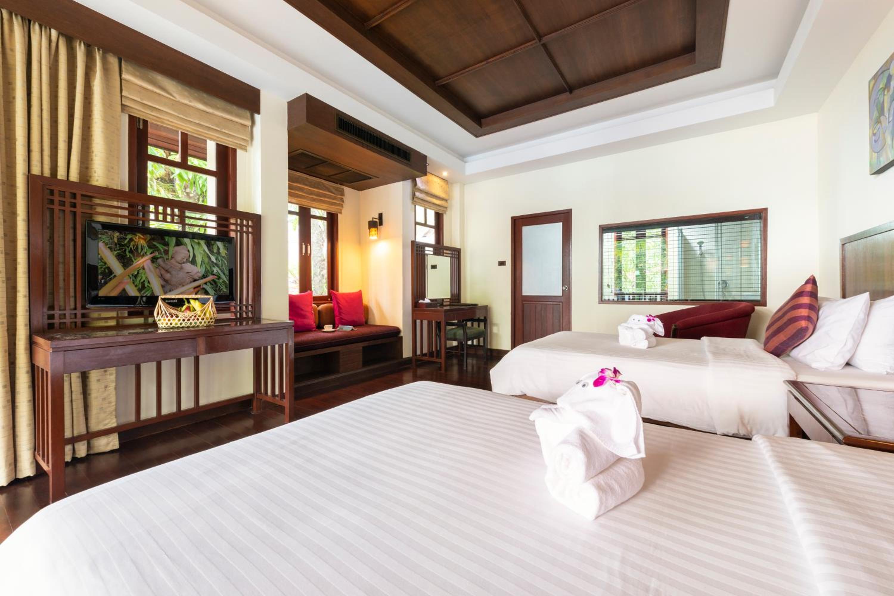 Khaolak Bayfront Resort