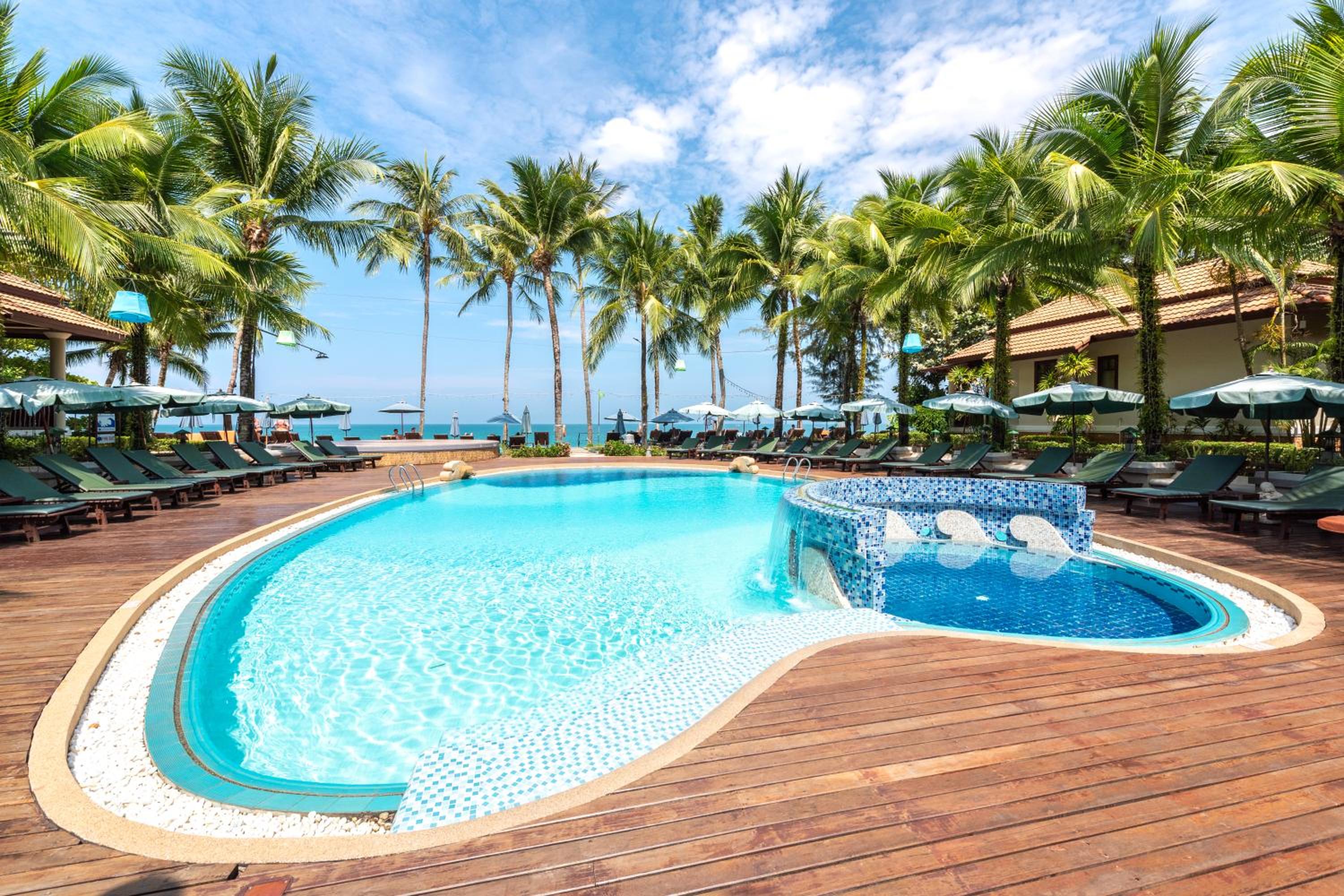 Khaolak Bayfront Resort