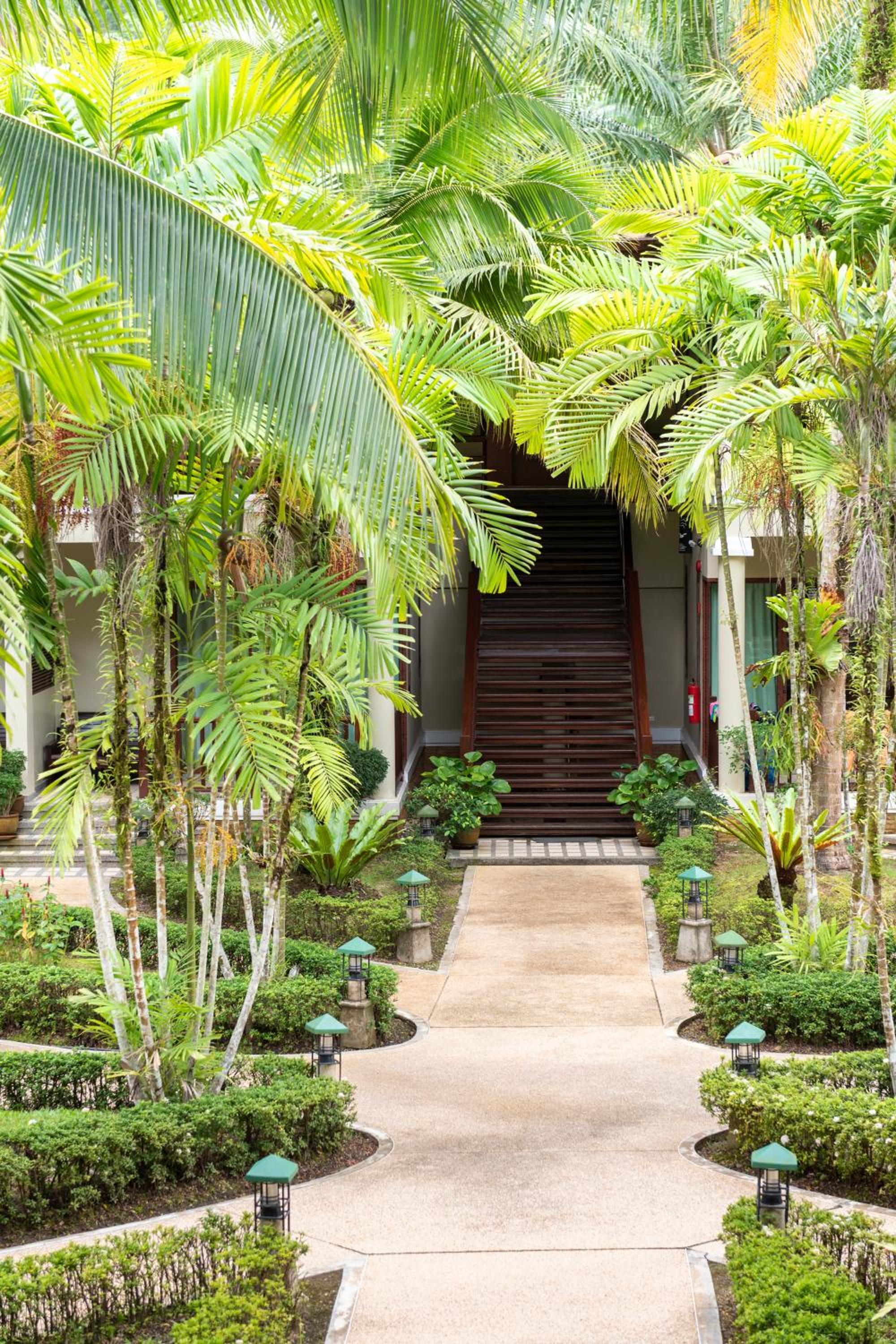 Khaolak Bayfront Resort