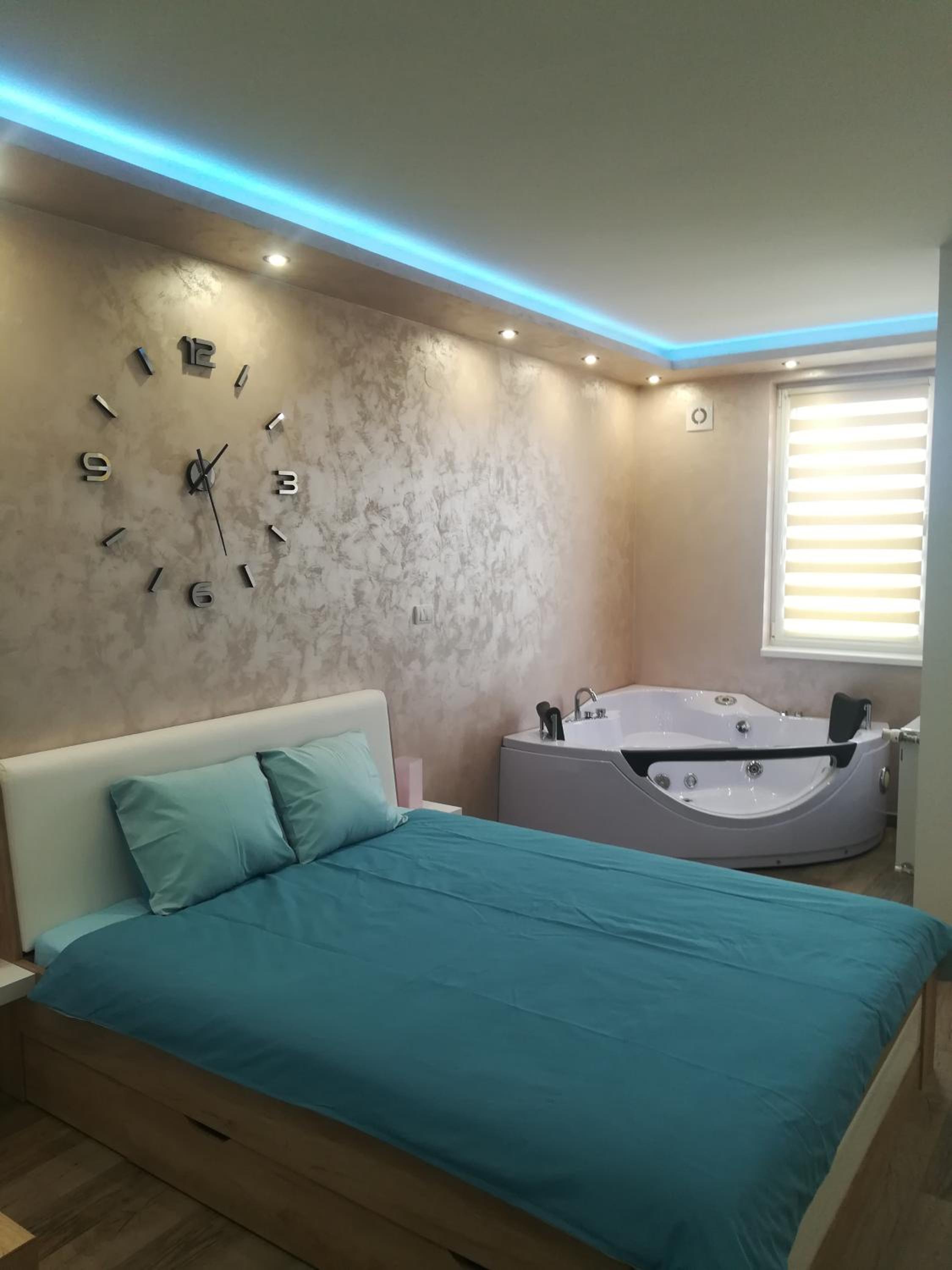 Jacuzzi Room view 3