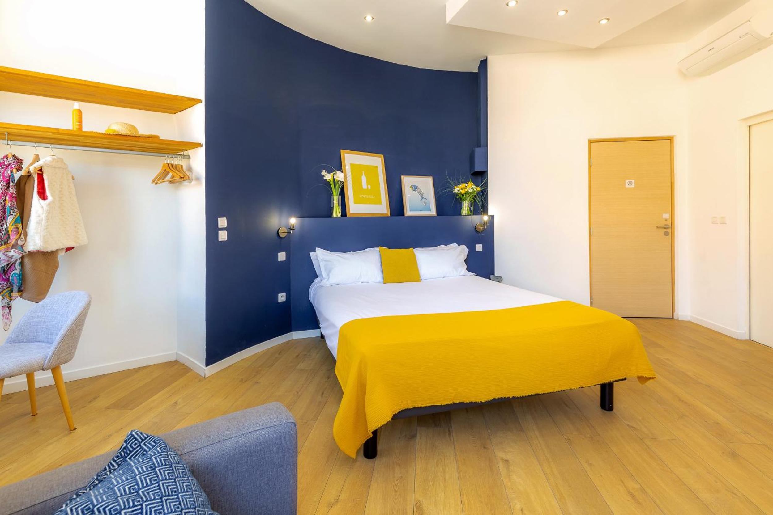 Breteuil – Apartment at the Old Port