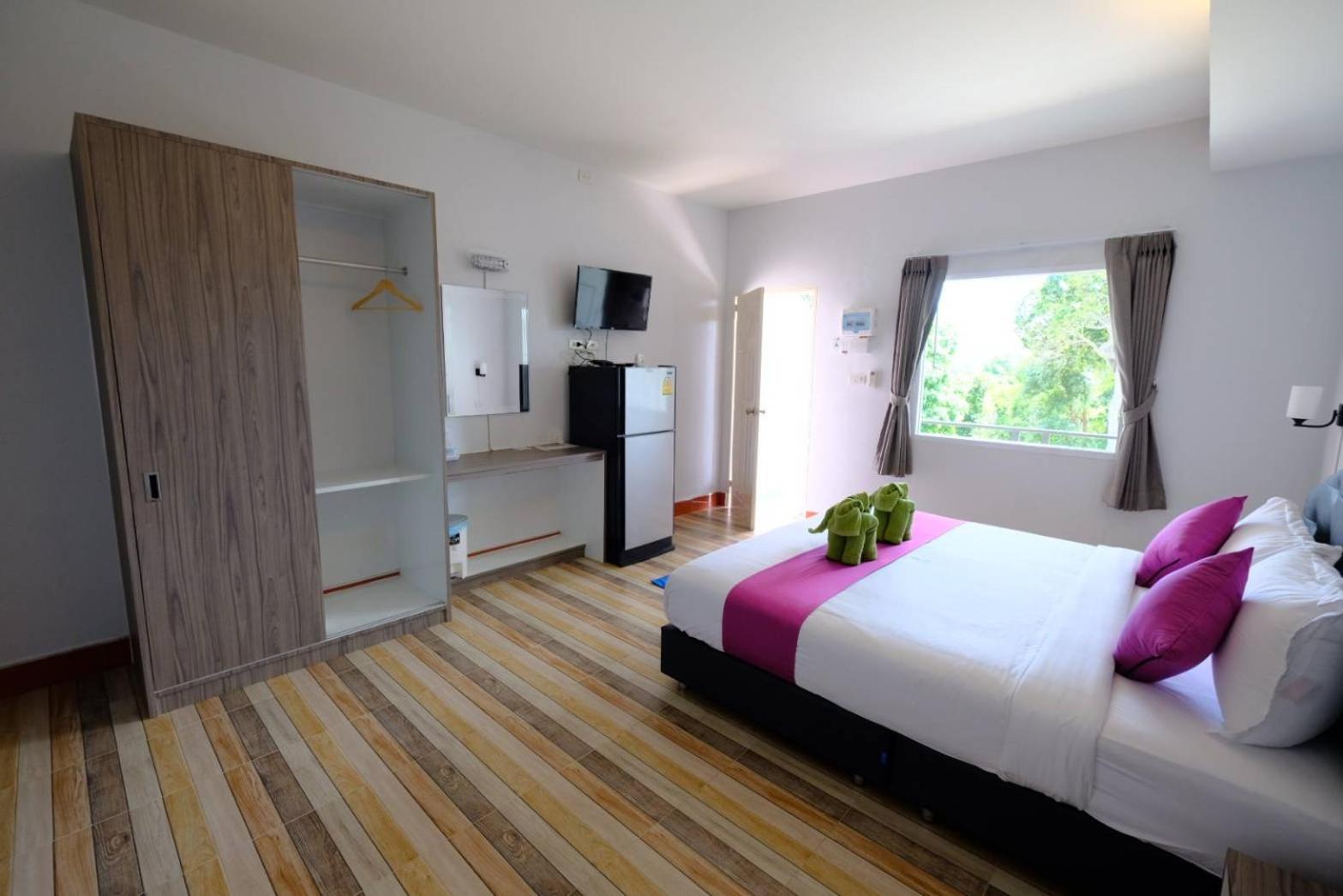 Plaloma Resort Lipe view 3