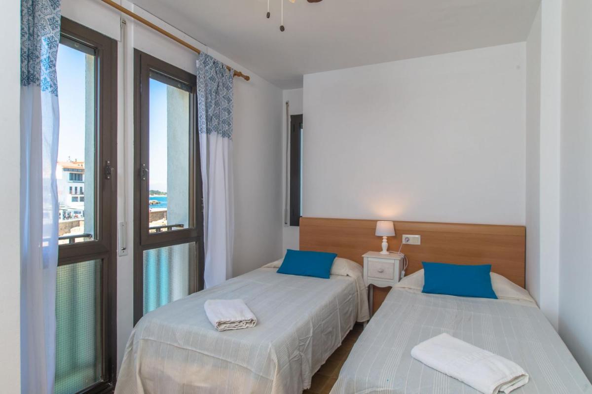 Costabravaforrent Perris photo 5