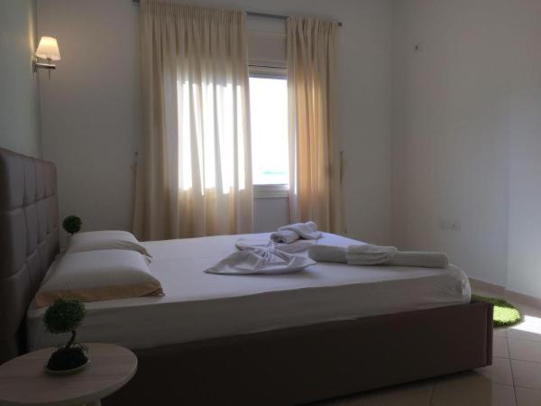 Deluxe Sea Apartment