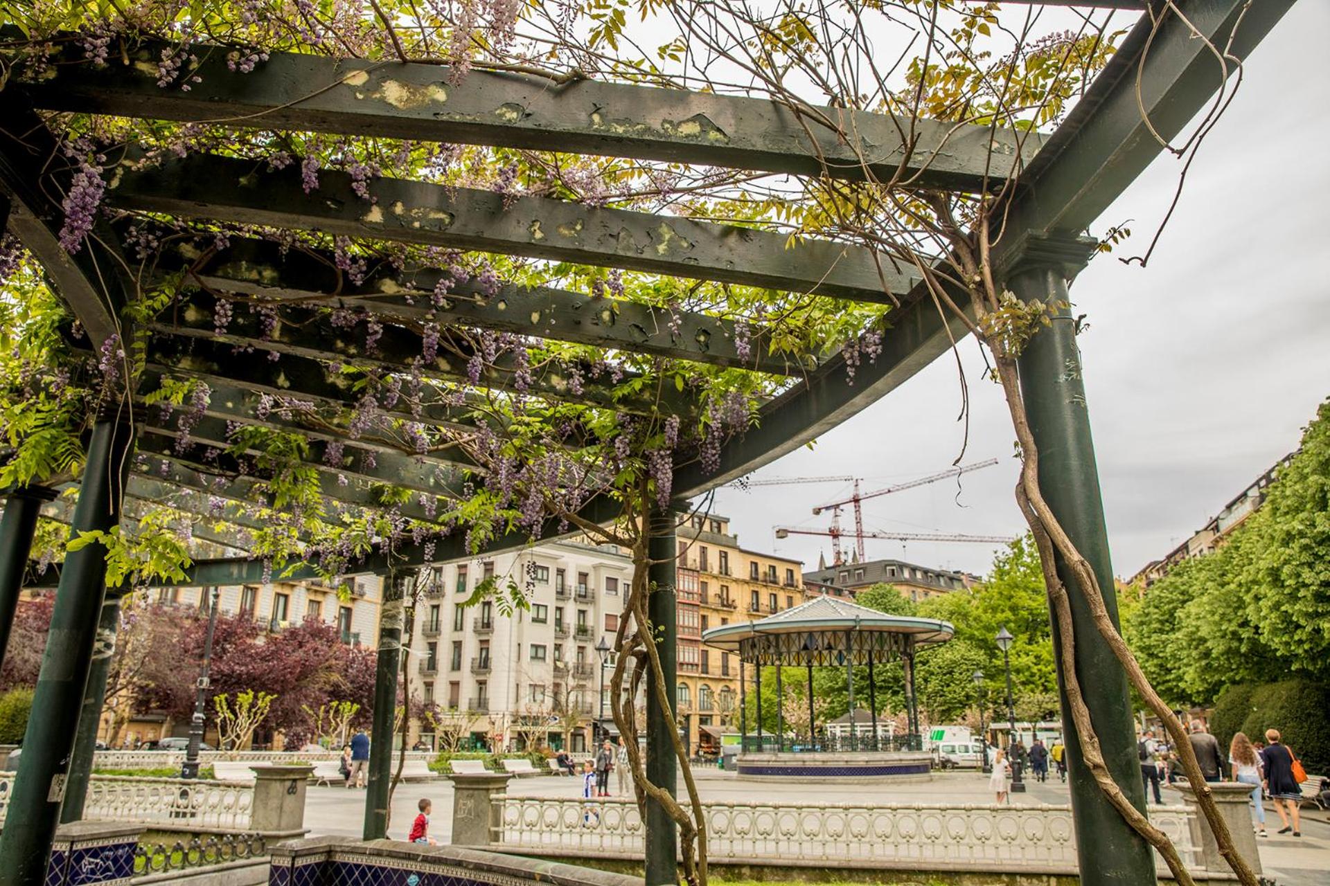 Kresala - Basque Stay view 2