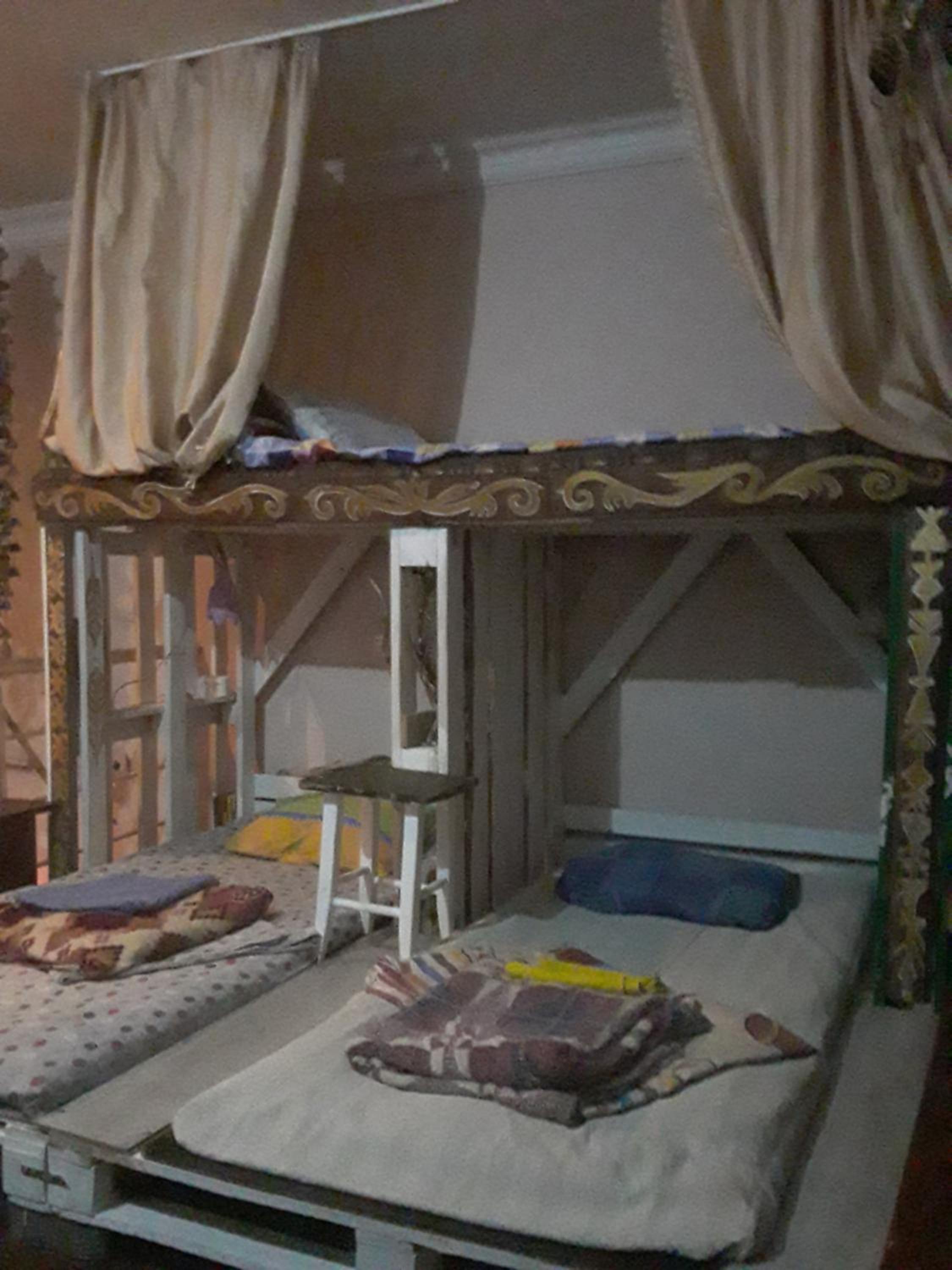 Hostel Retro view 5