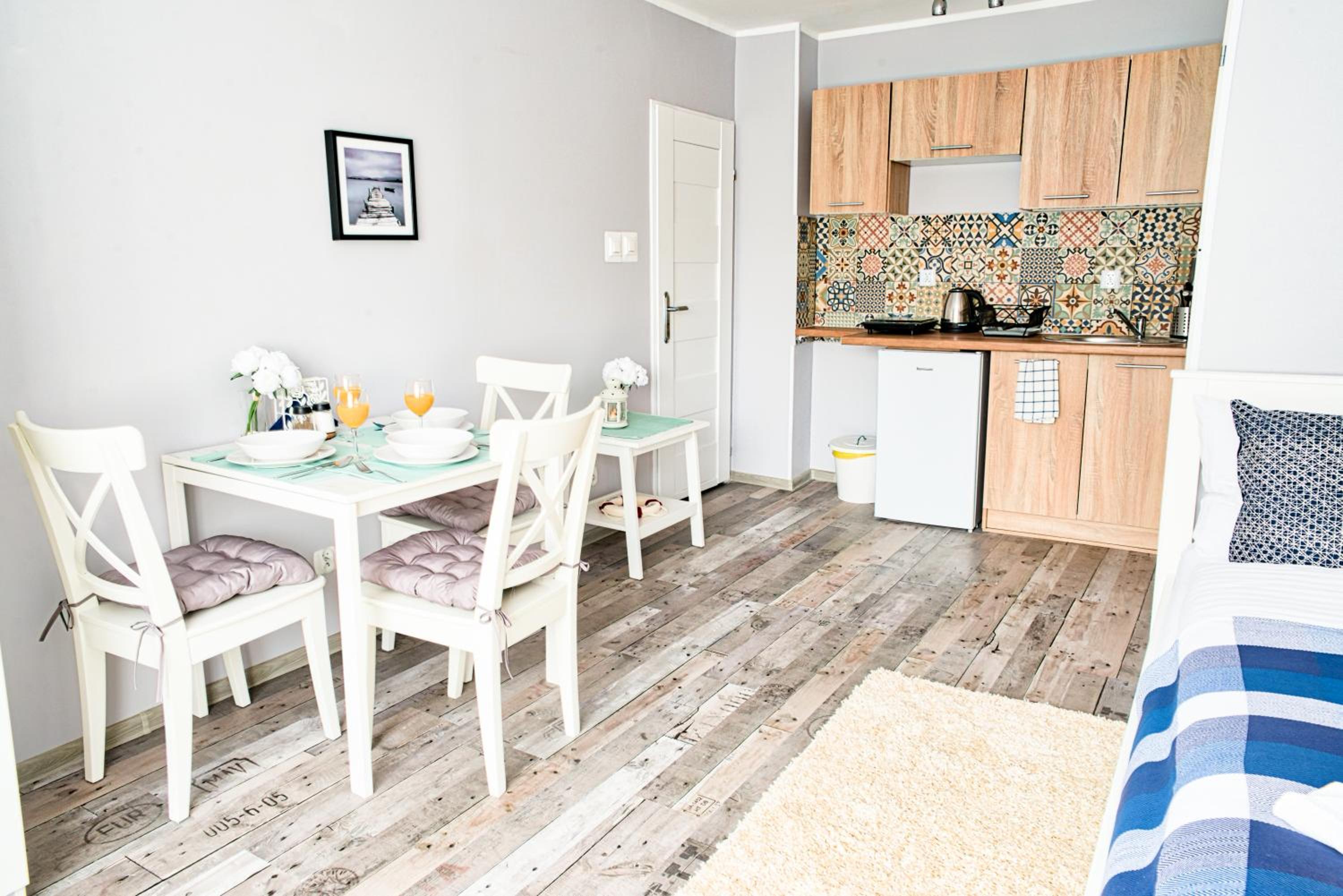 Morning Star Apartments view 4