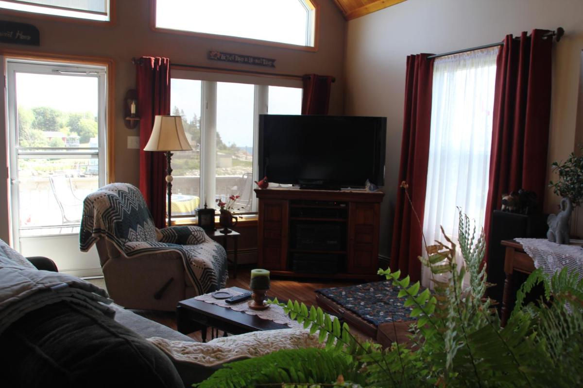Sal's Bed and Breakfast by the Sea