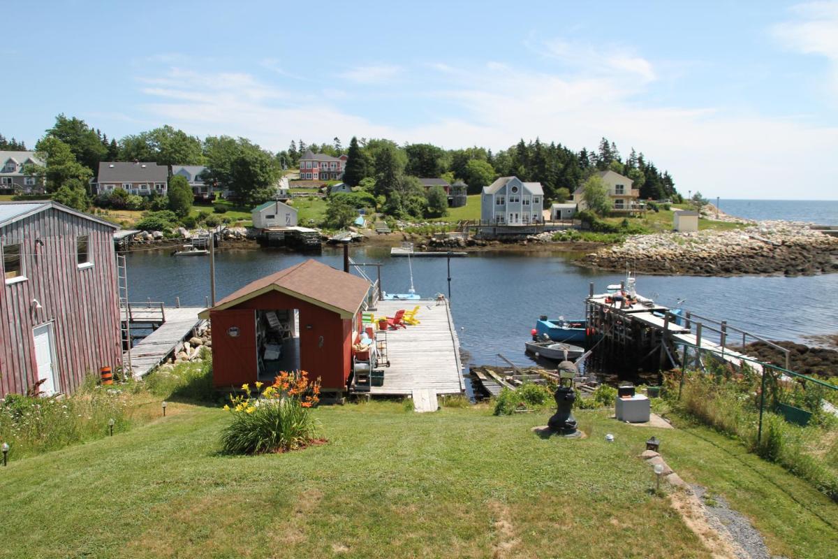 Sal's Bed and Breakfast by the Sea