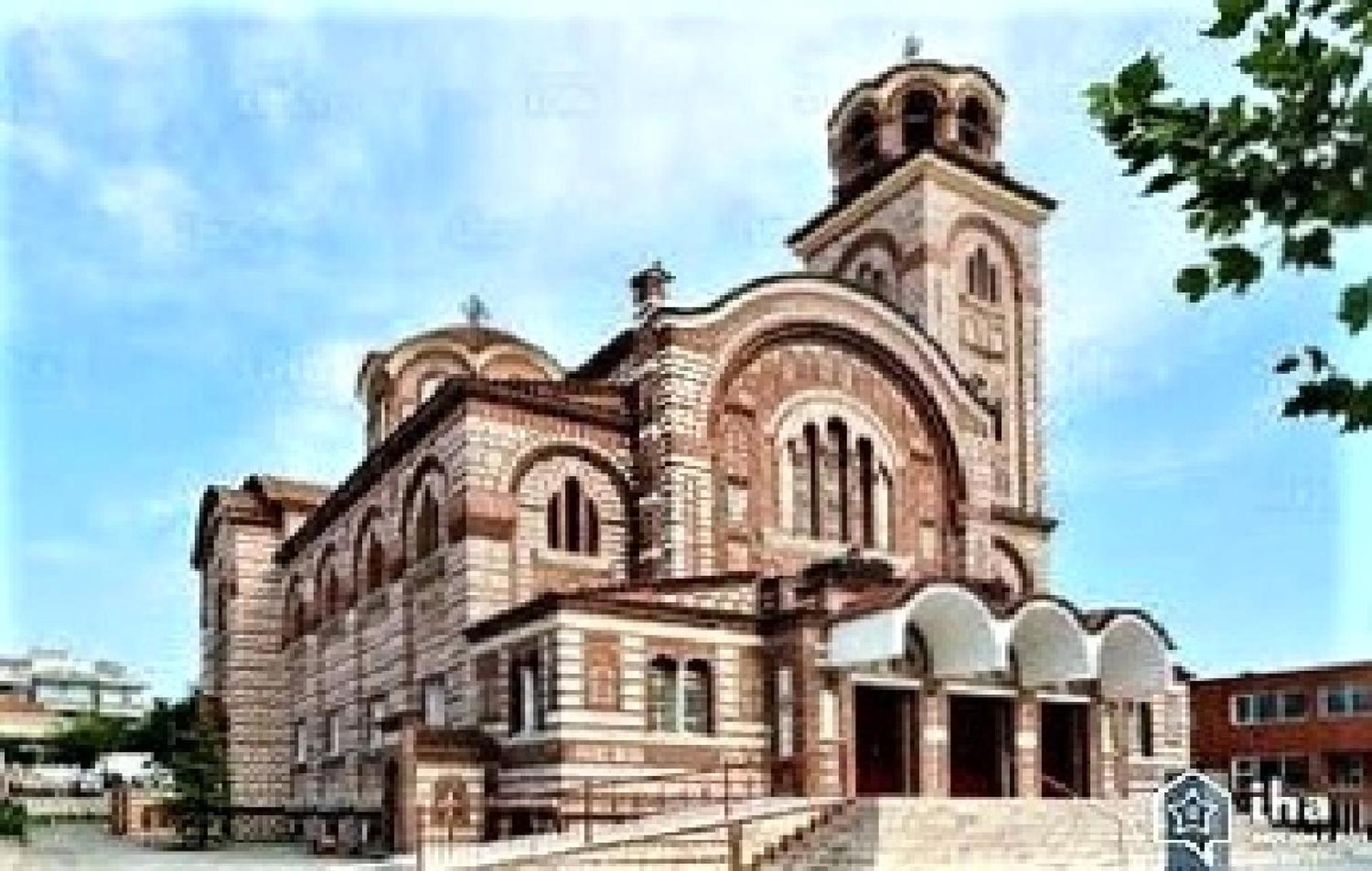 Photo 8