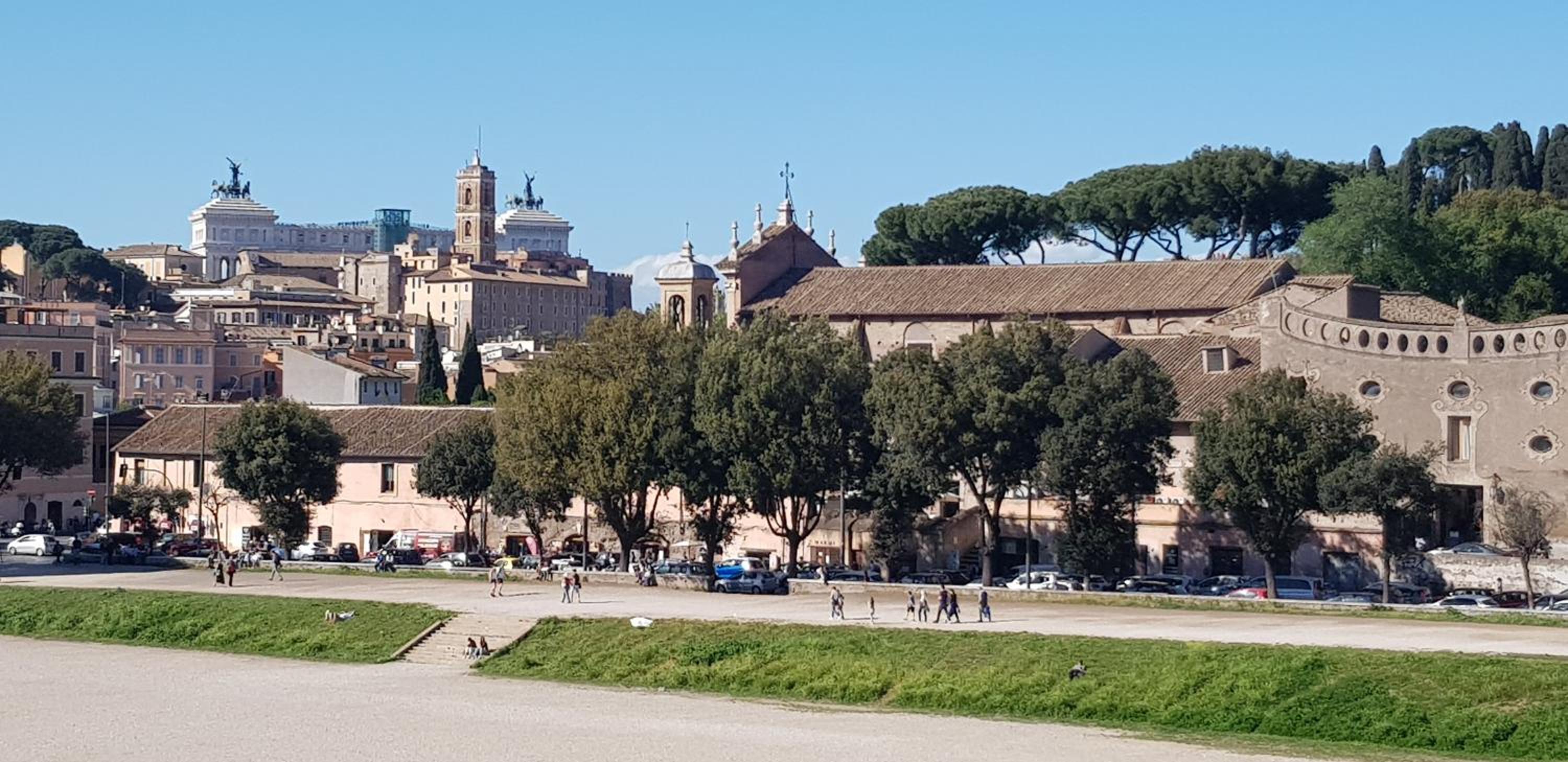 Mia Suites