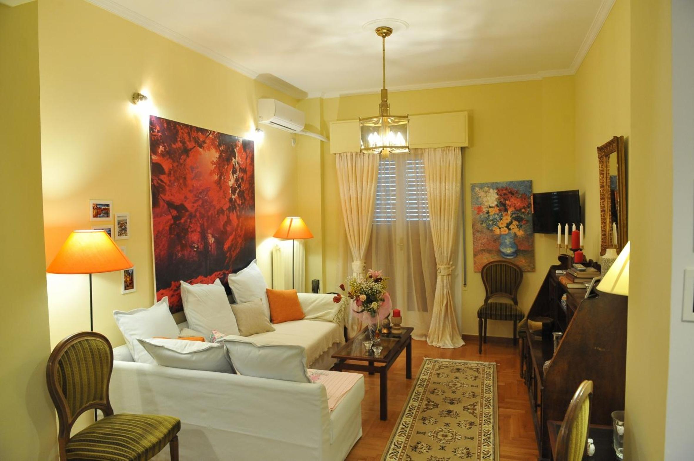 Cozy ACROPOLIS