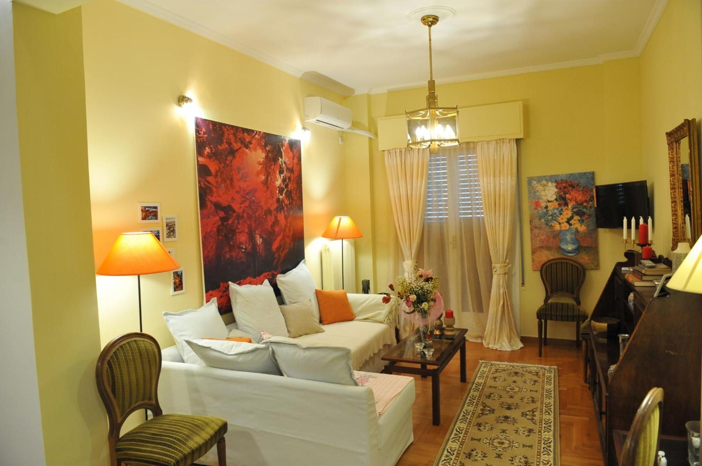 Cozy ACROPOLIS