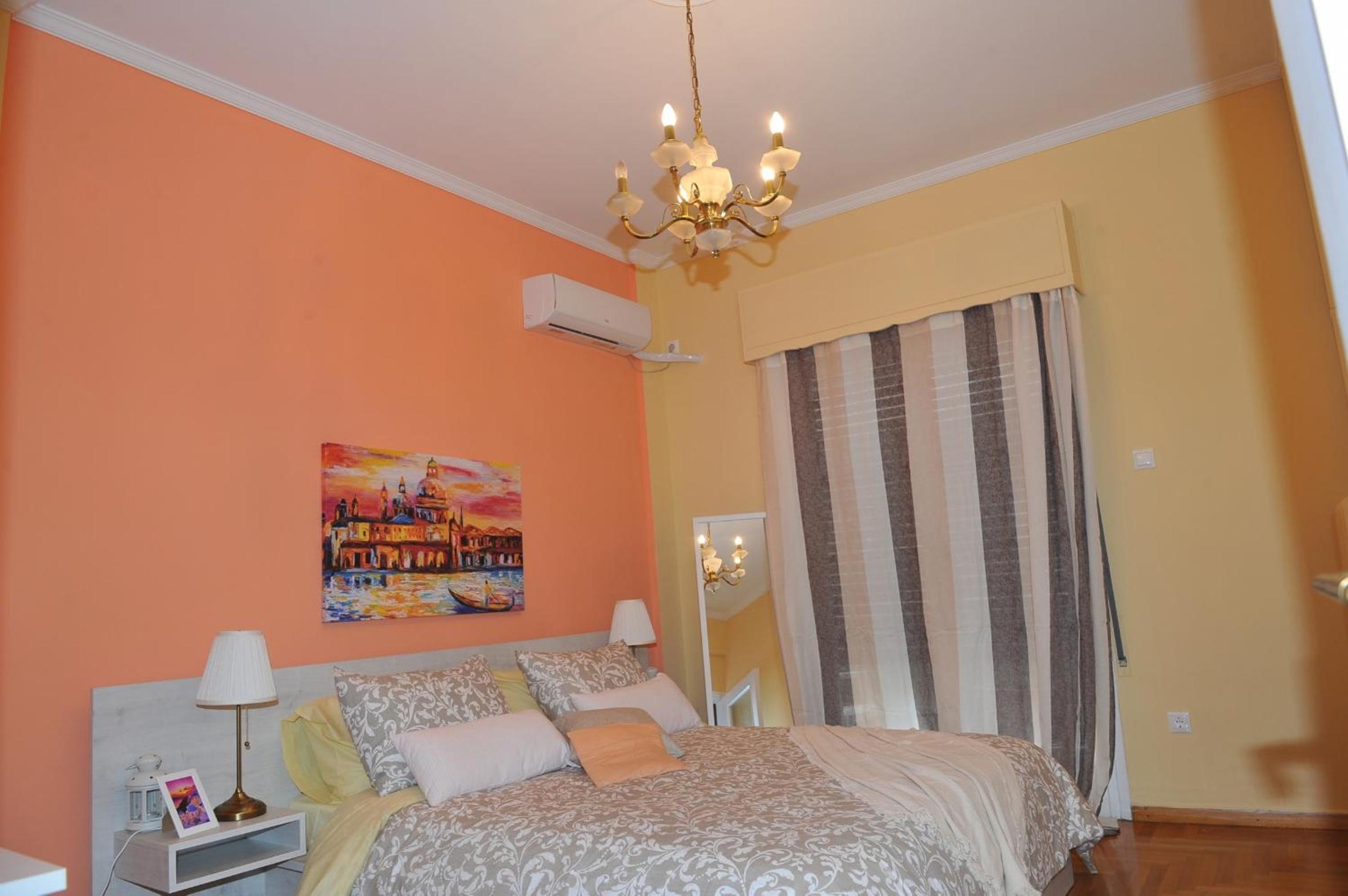 Cozy ACROPOLIS