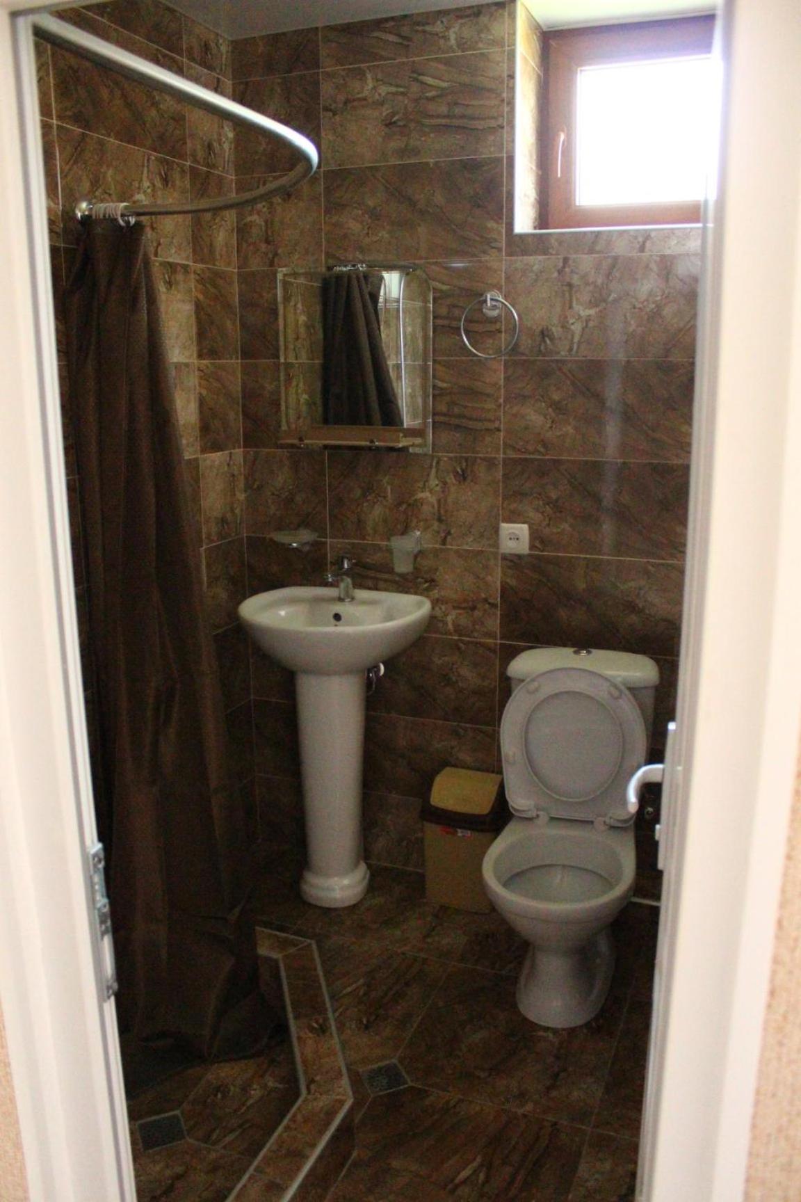 Photo 51