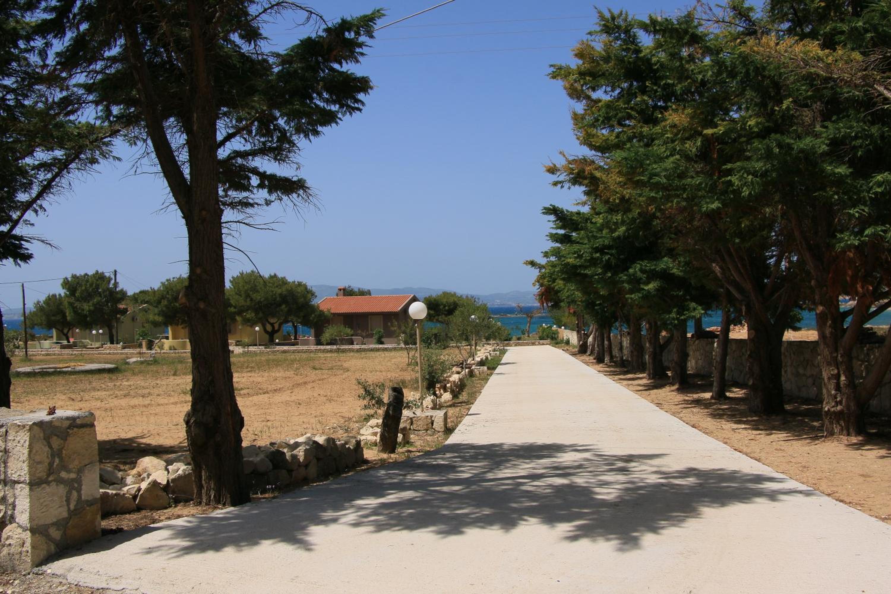 Minies Beach Villas