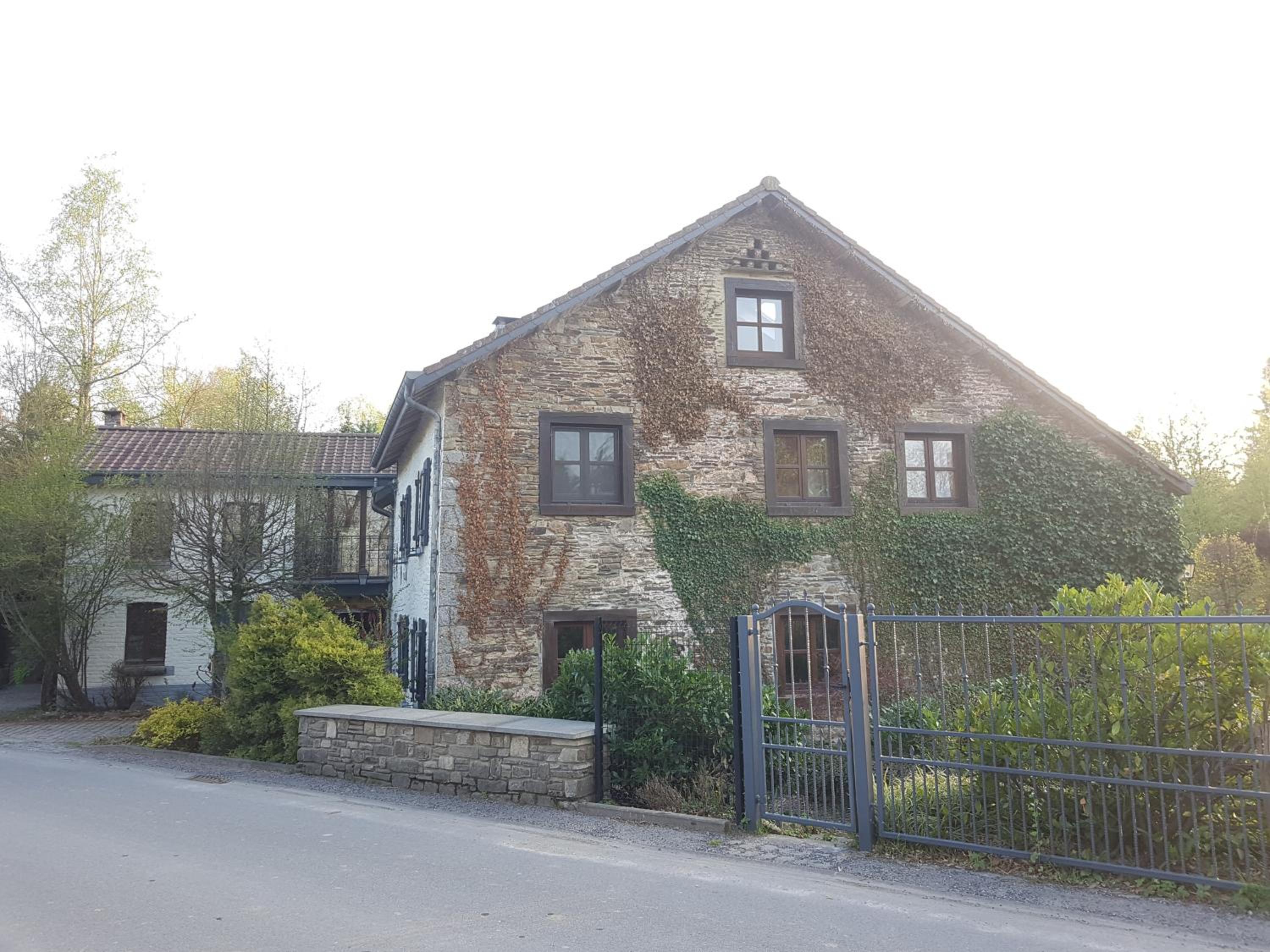 Photo 42