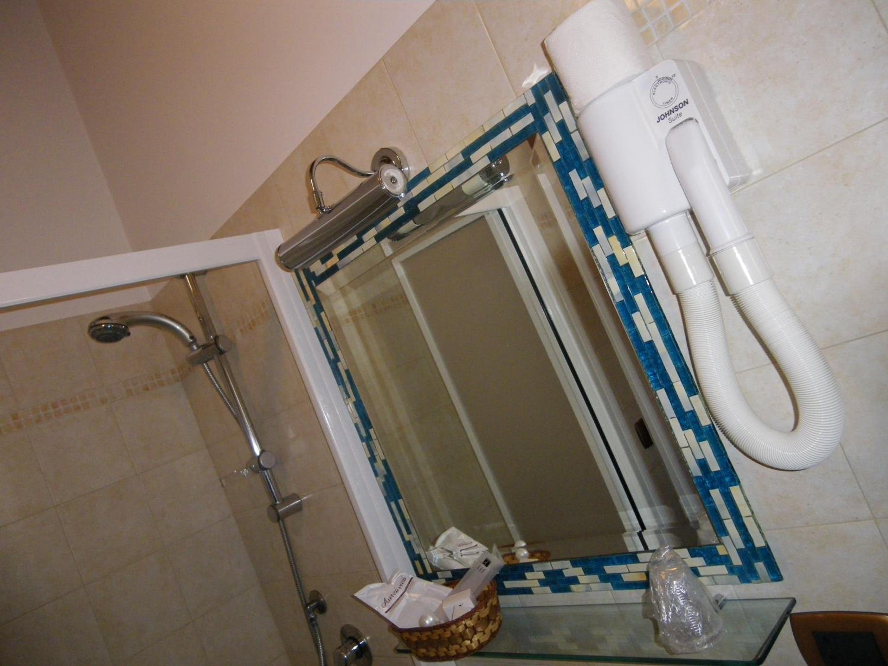 Photo 47