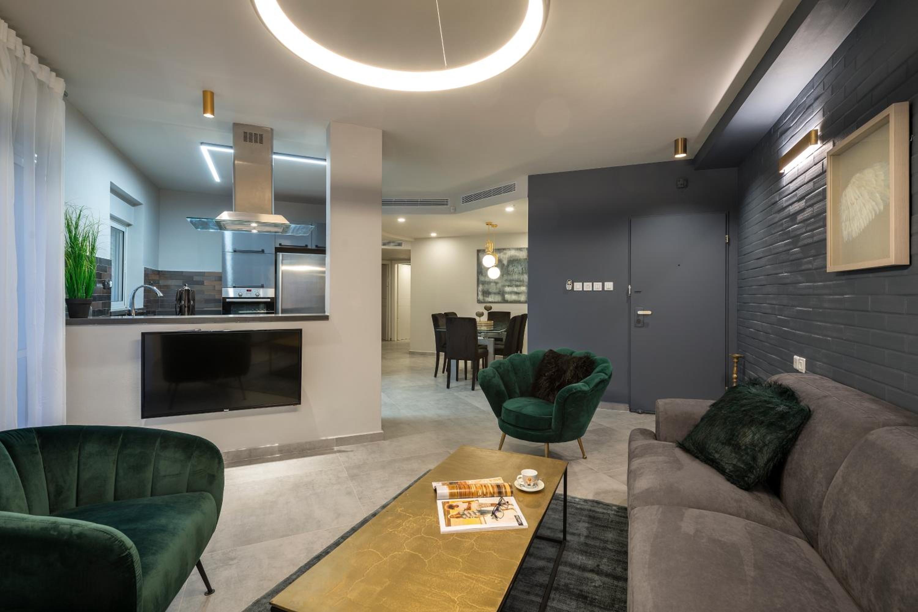 GEFFEN Luxury Apartments view 4