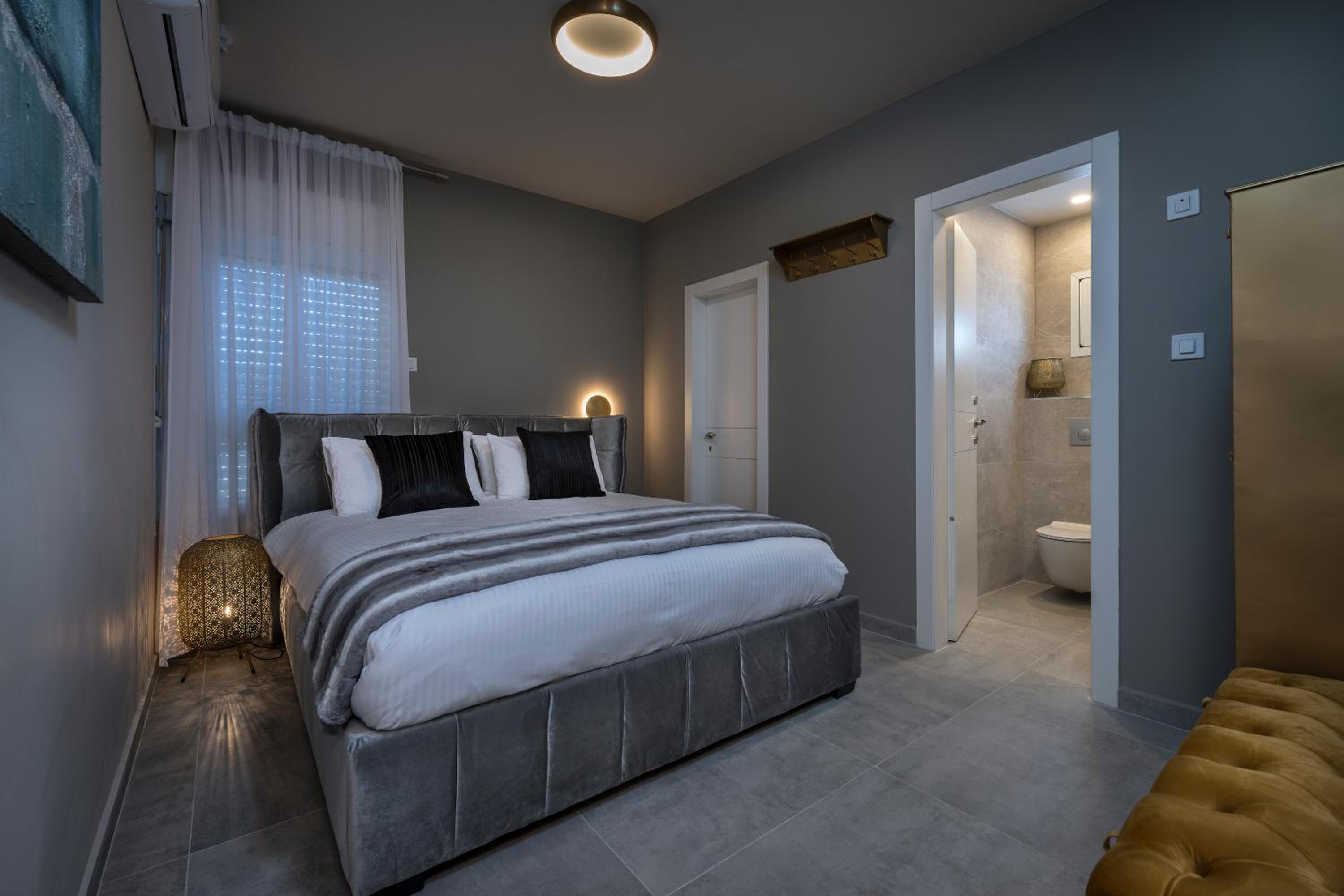 GEFFEN Luxury Apartments view 5