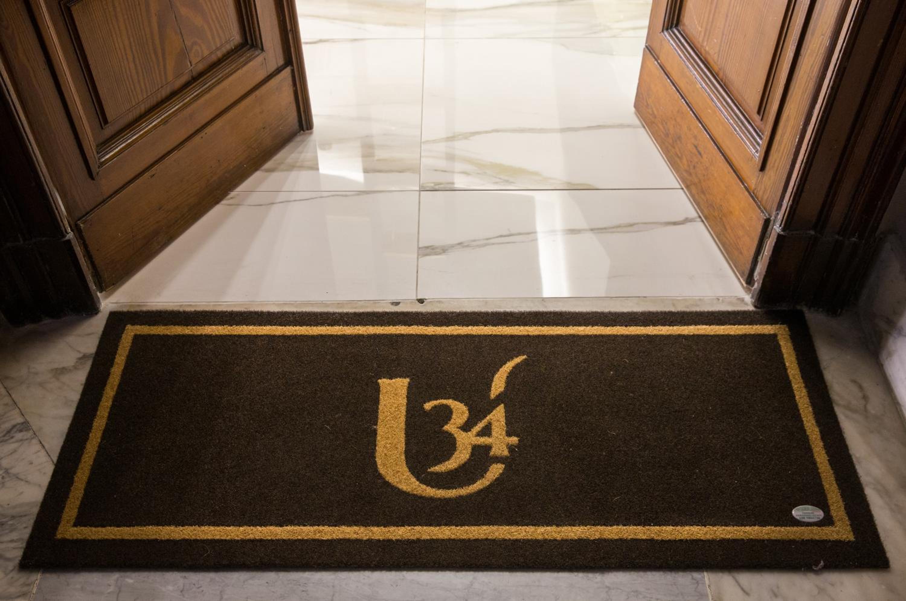 Umberto34-Luxury Home
