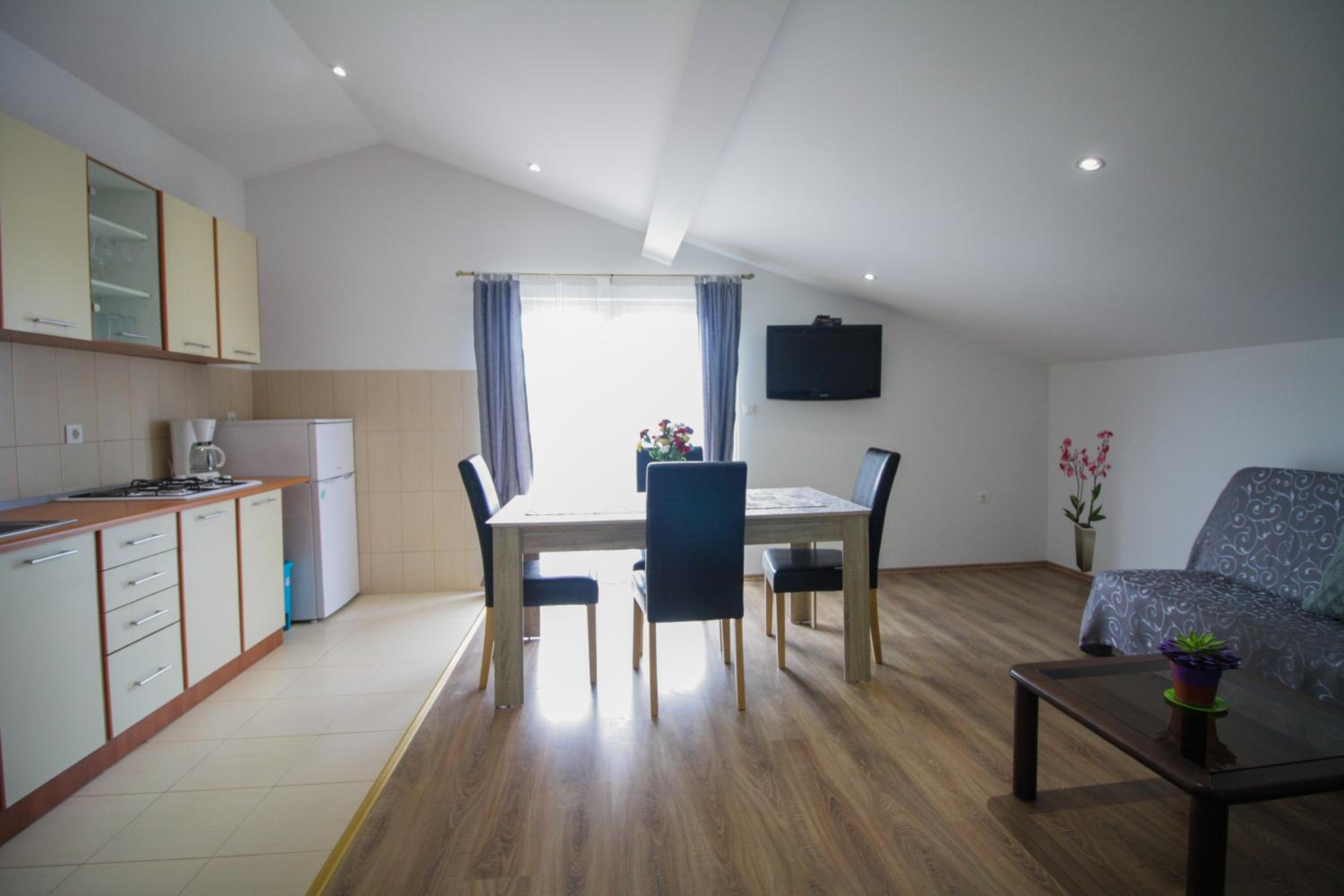 Sebi Apartment 300 m from beach