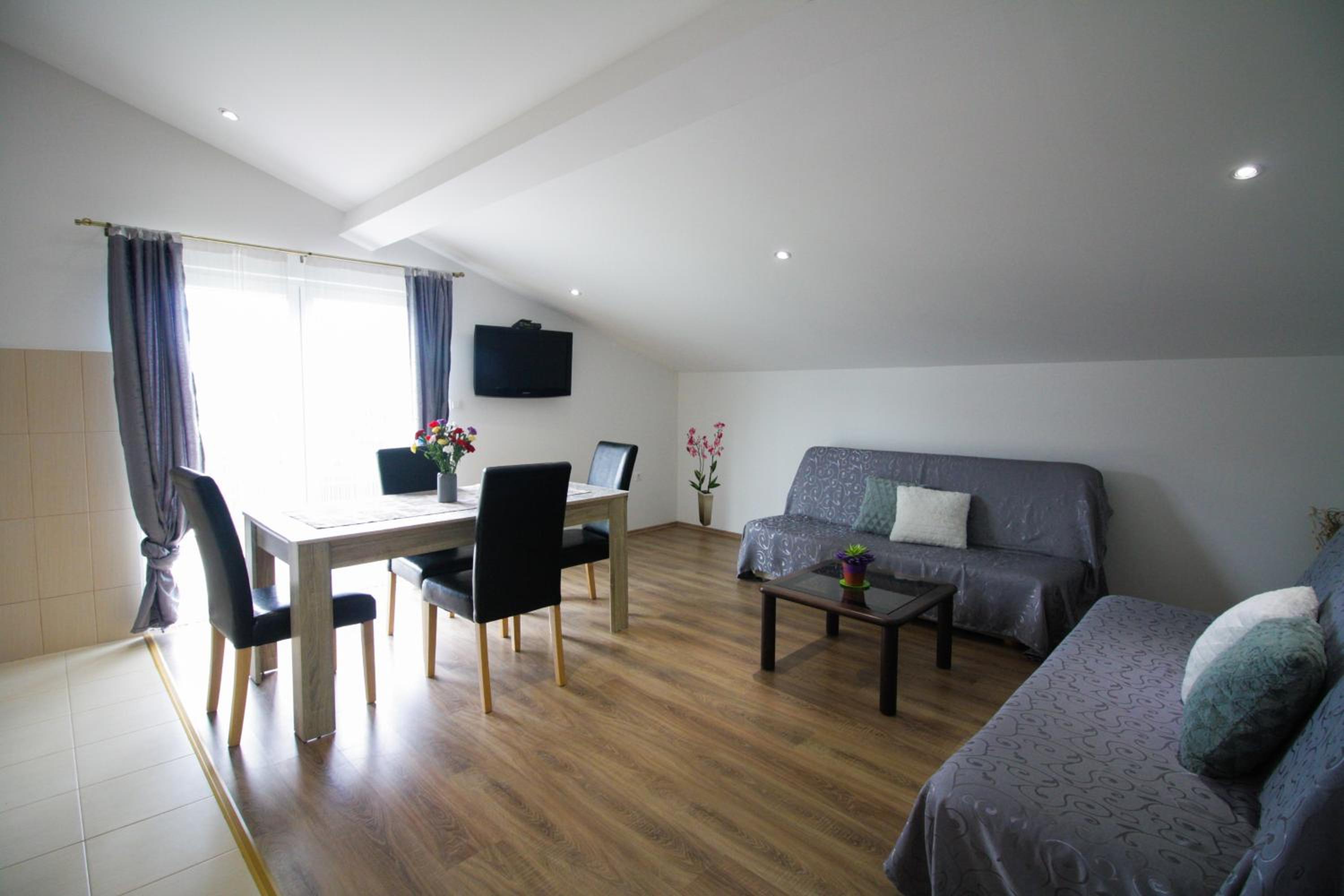 Sebi Apartment 300 m from beach