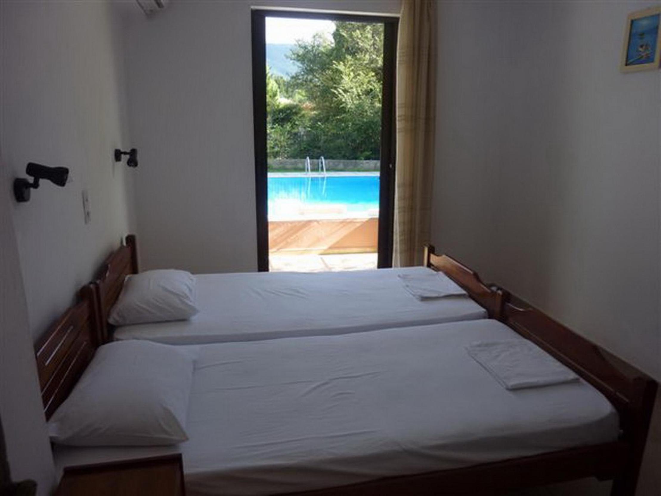 Stathis Apartments