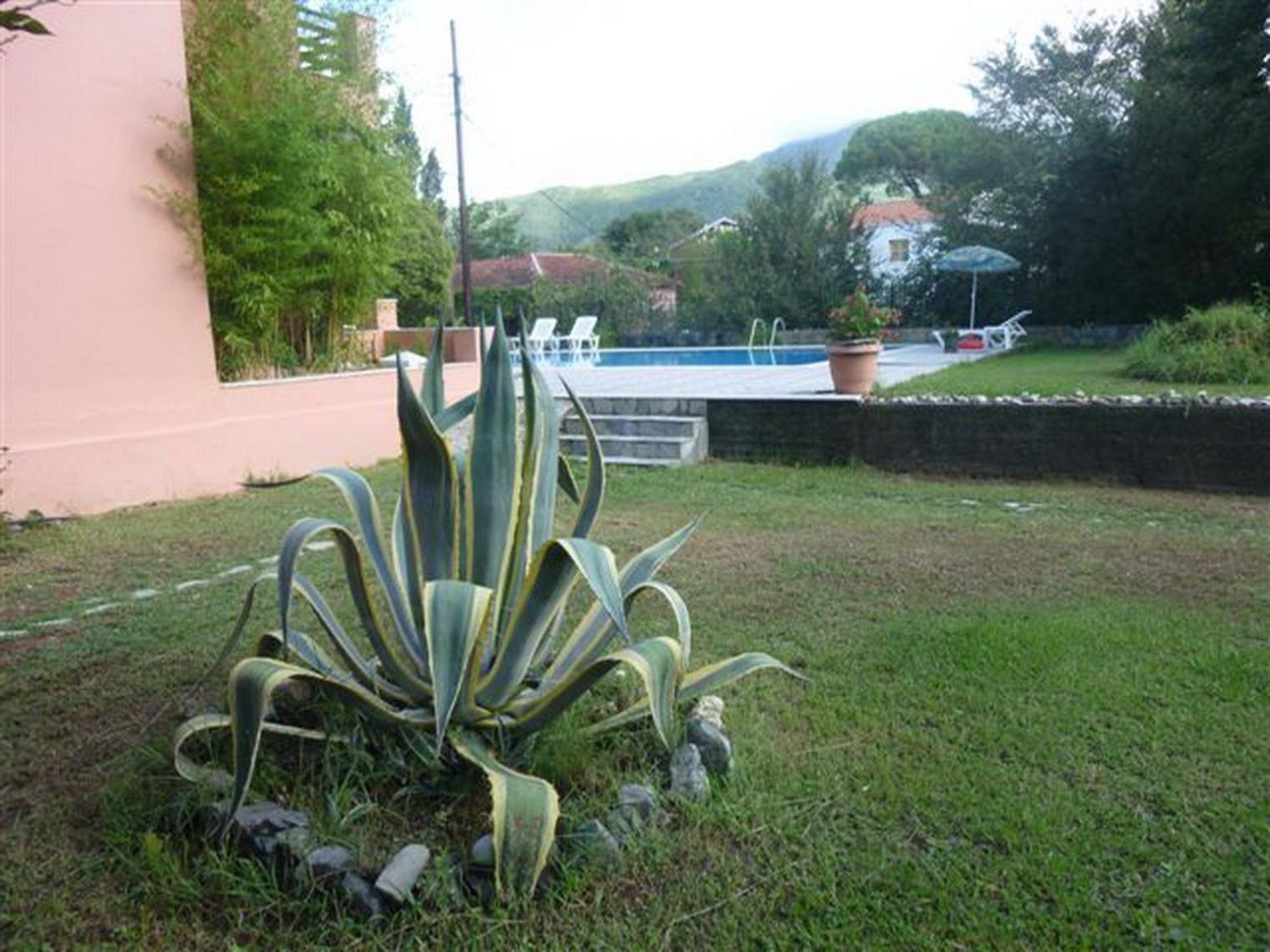 Stathis Apartments