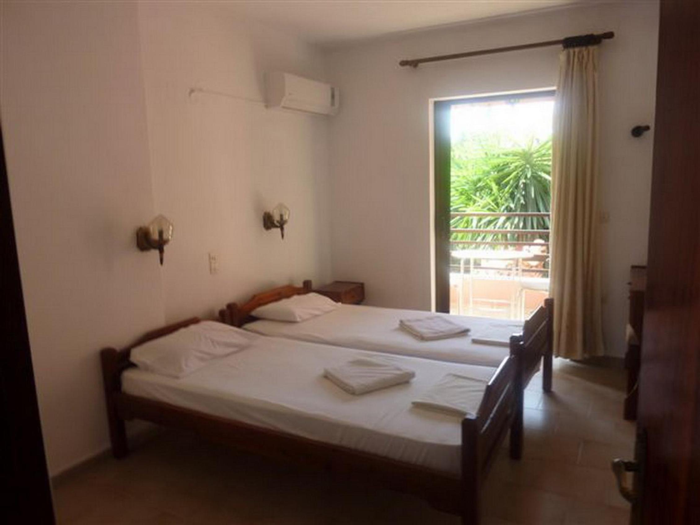 Stathis Apartments