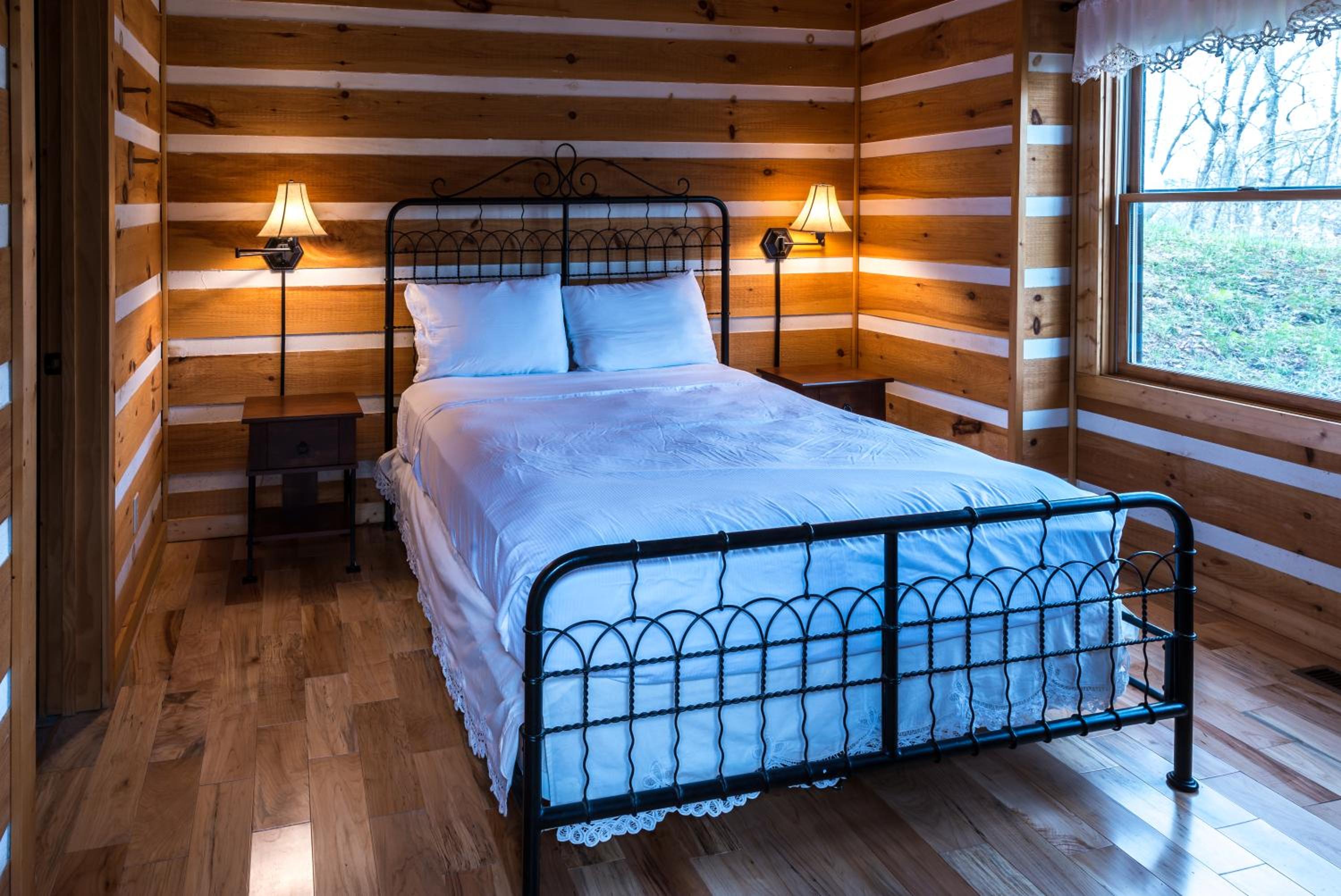 stayNantahala - Smoky Mountain Cabins view 4