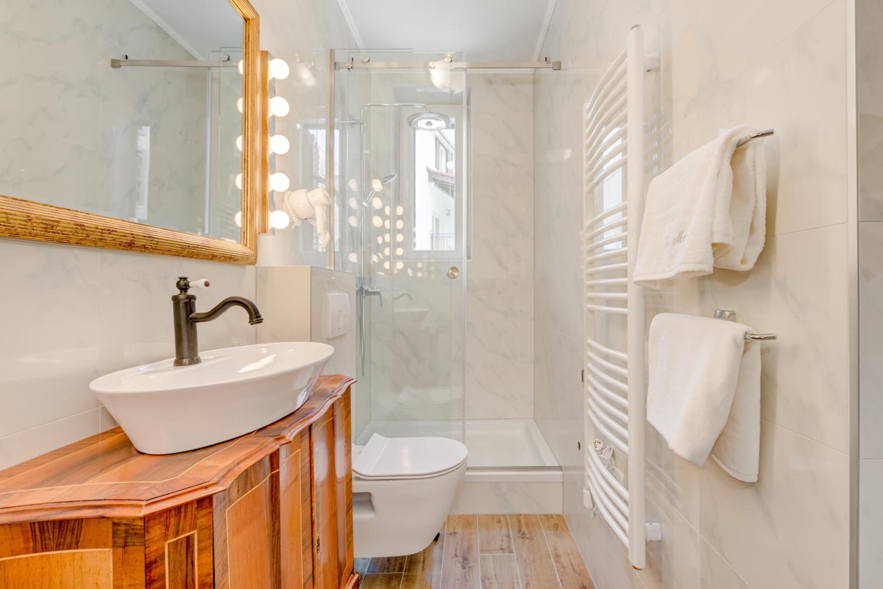 Le Monde - Vintage Accommodation photo 2