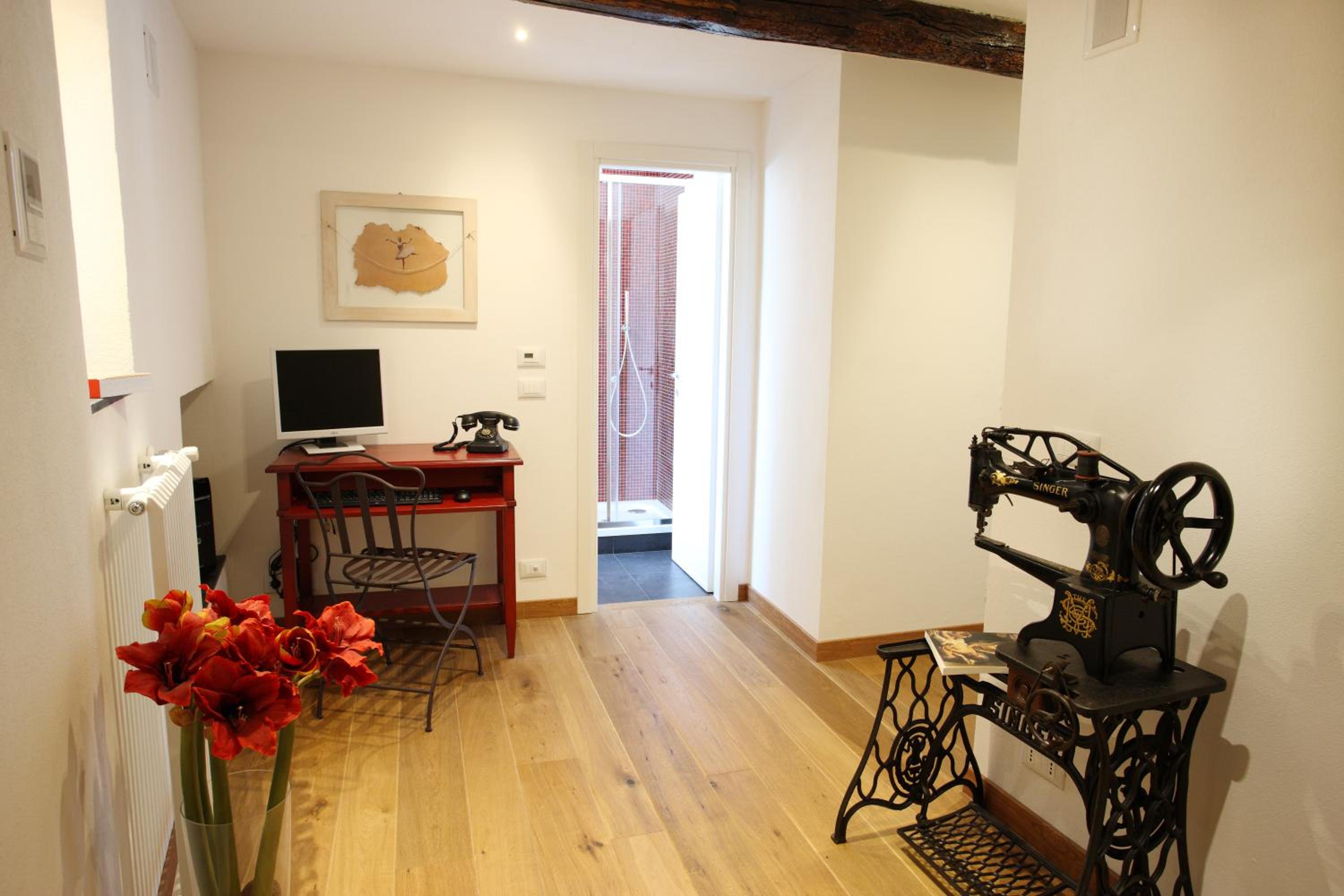 Photo 9