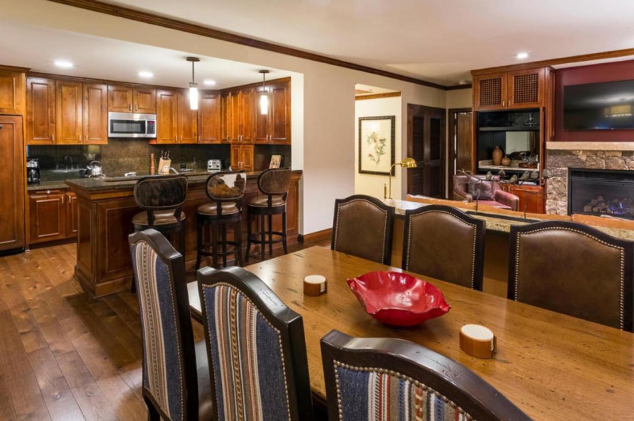 The Ritz-Carlton Club, Two-Bedroom WR Residence 2305, Ski-in & Ski-out Resort in Aspen Highlands view 4