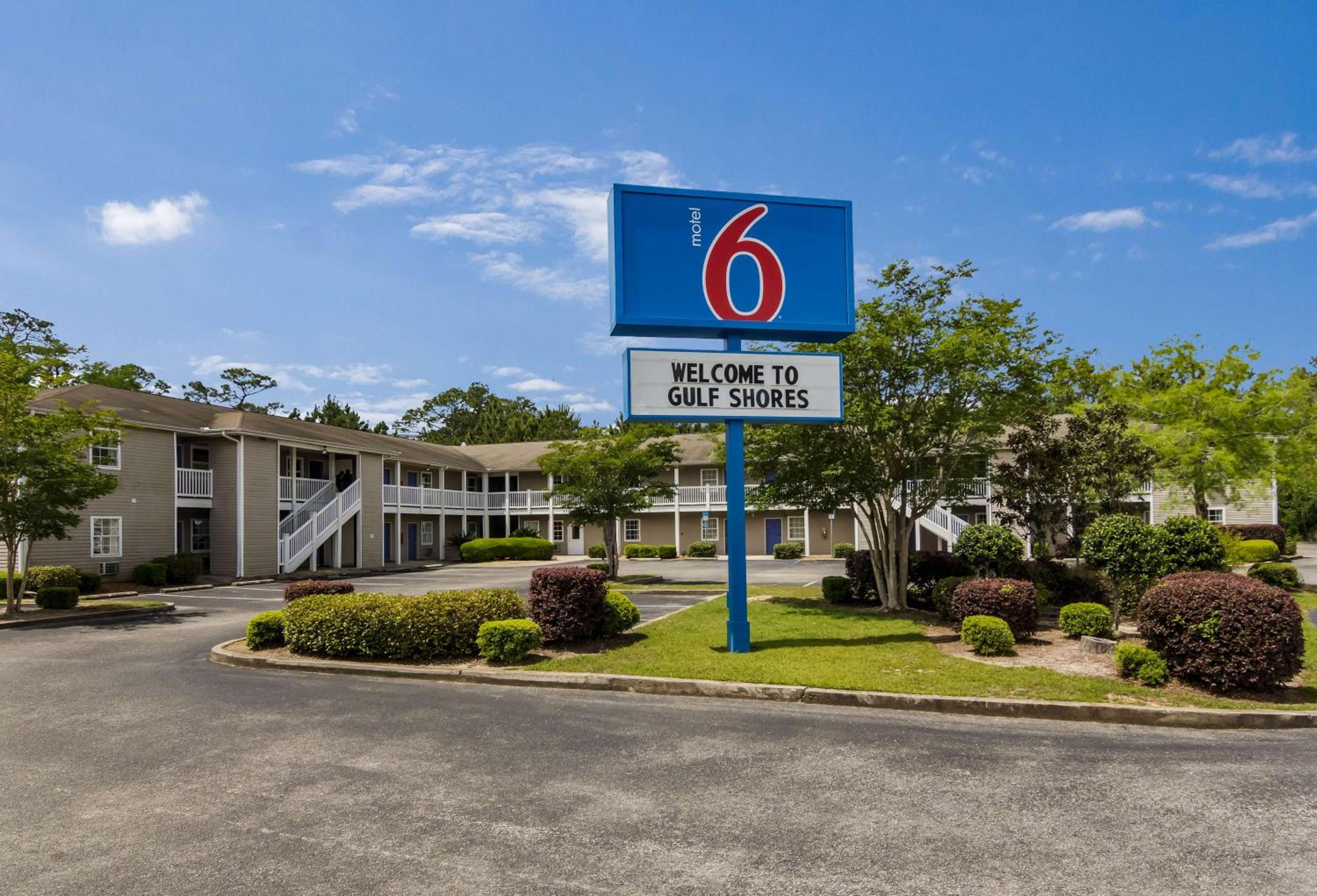 Hotel Motel 6-Gulf Shores, AL - Image 1